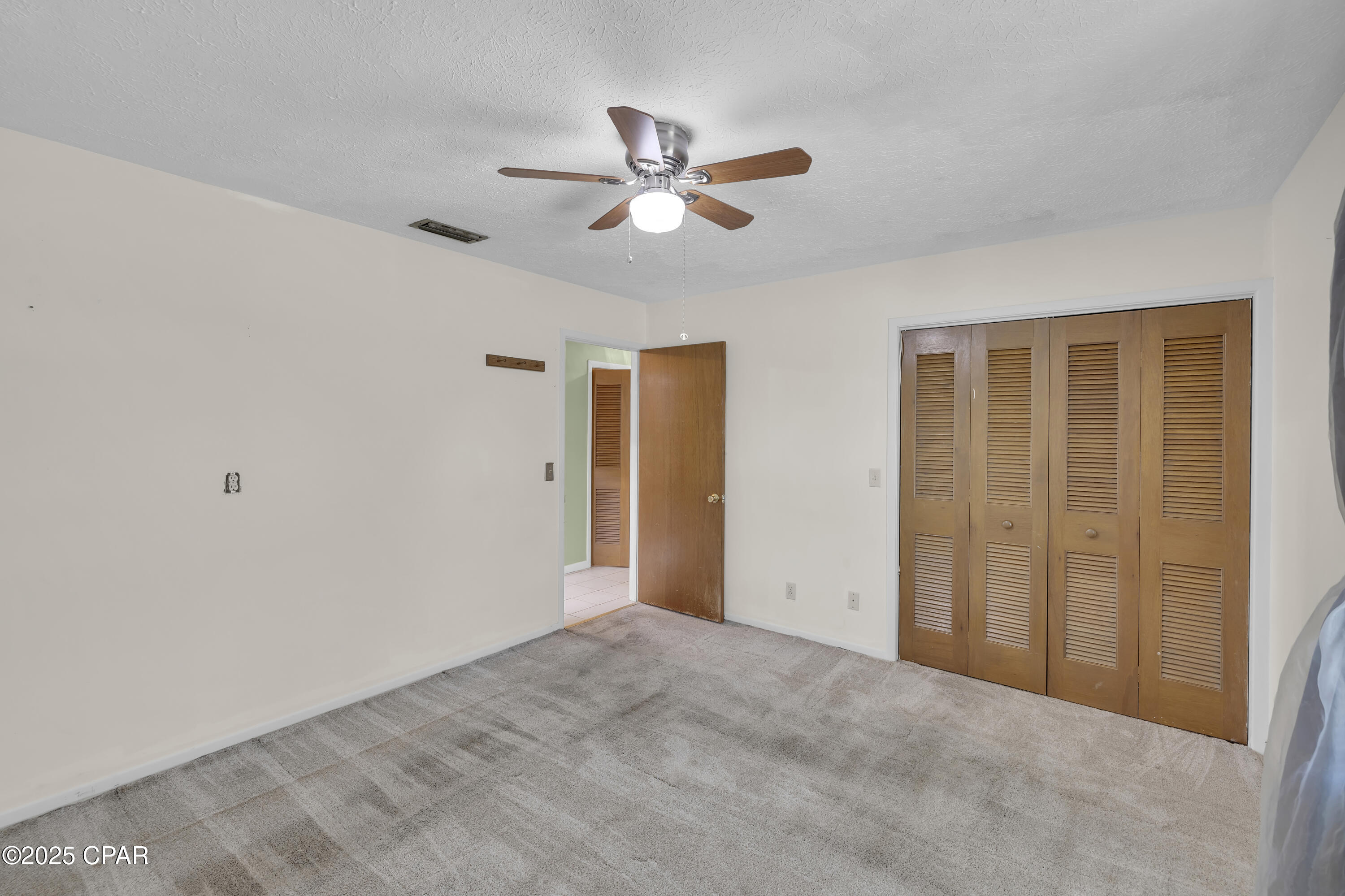 5501 Lagoon Way