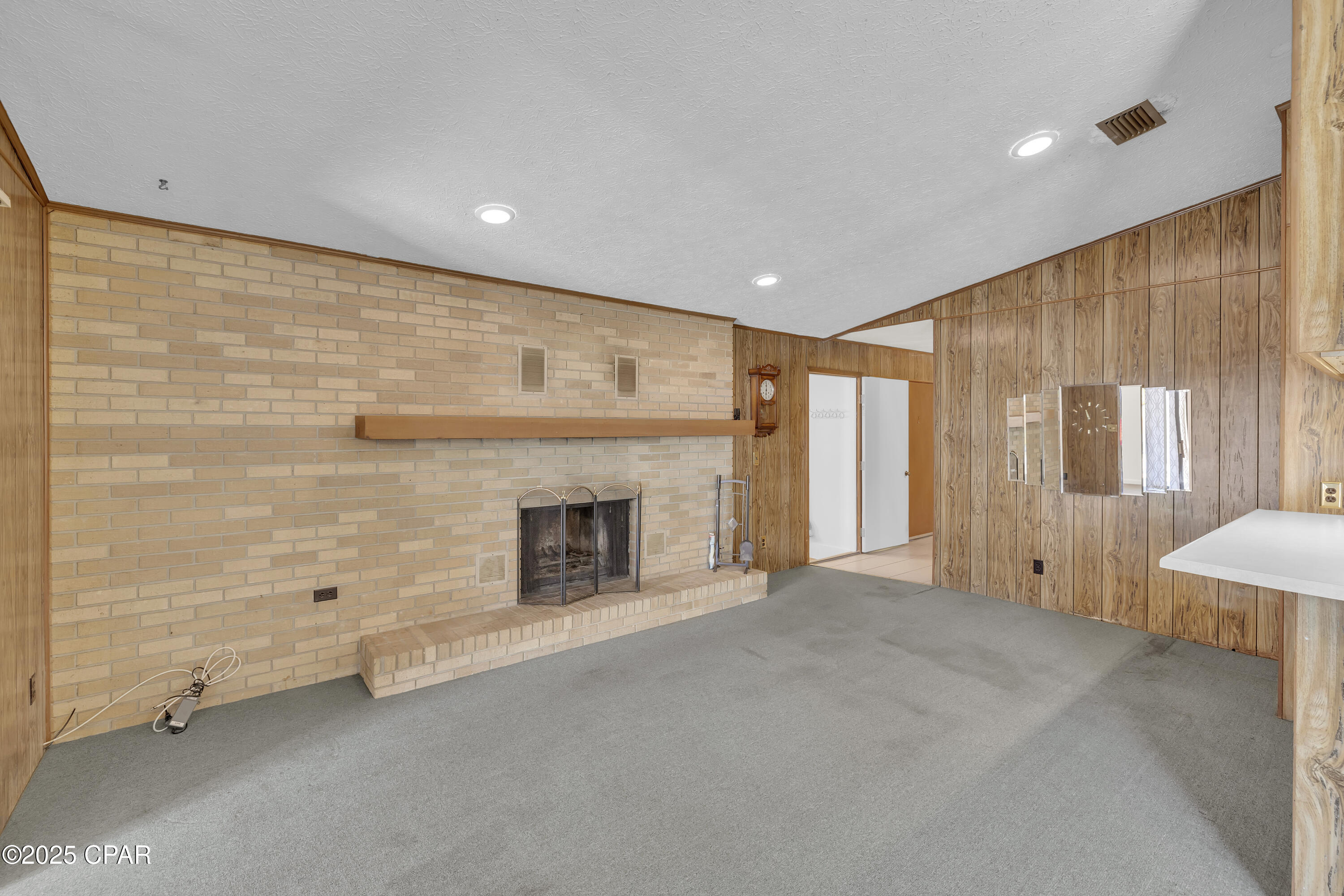 5501 Lagoon Way