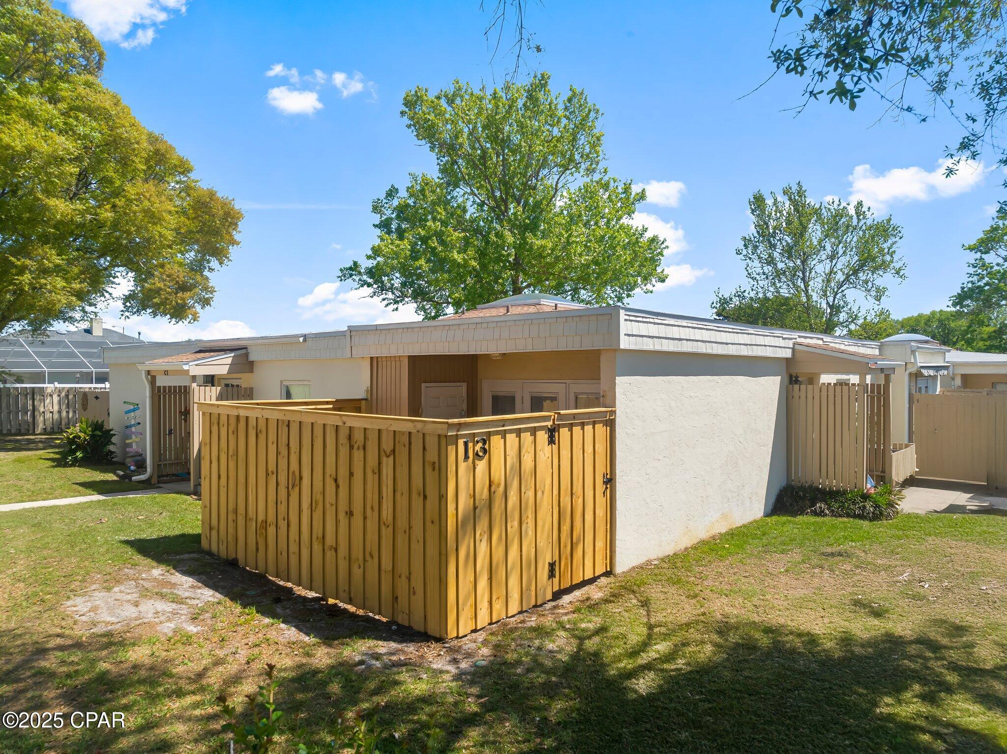 17462 Front Beach Road 13C4