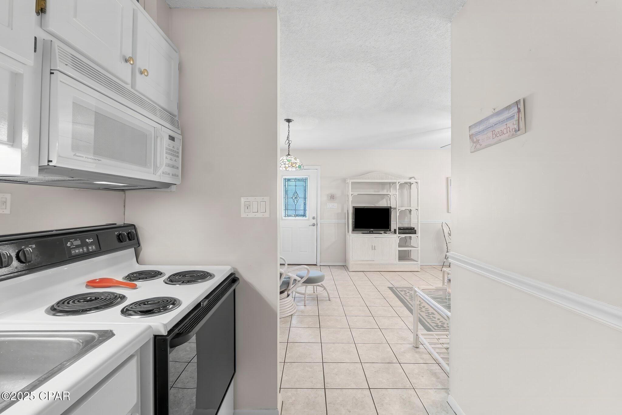 17462 Front Beach Road 13C4