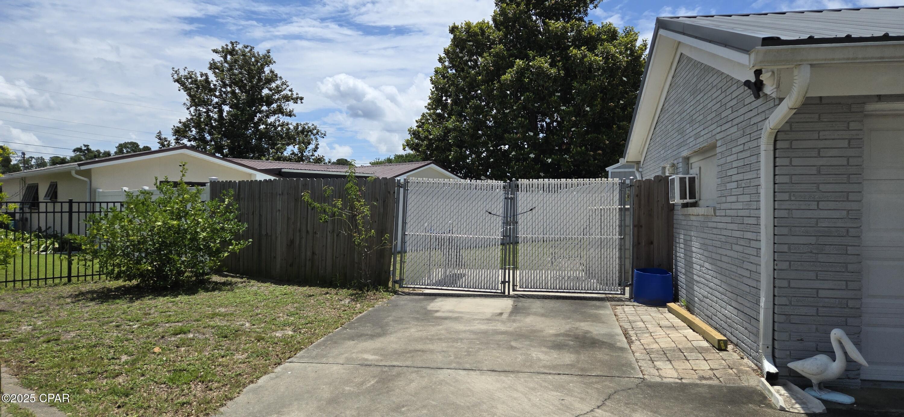 5901 Magnolia Beach Road