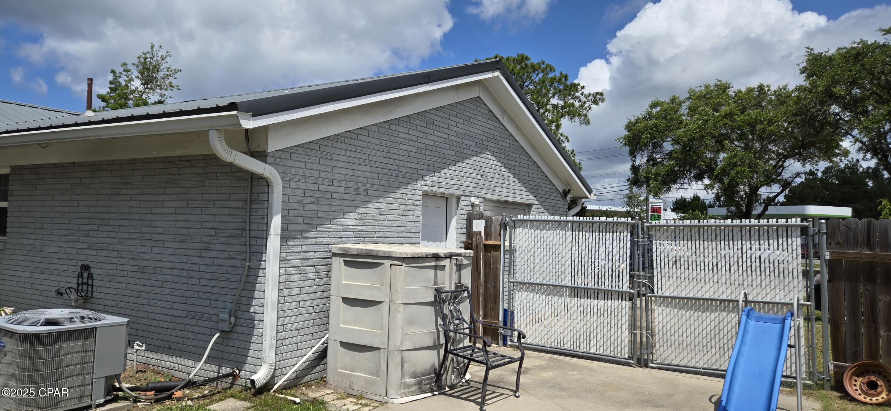 5901 Magnolia Beach Road