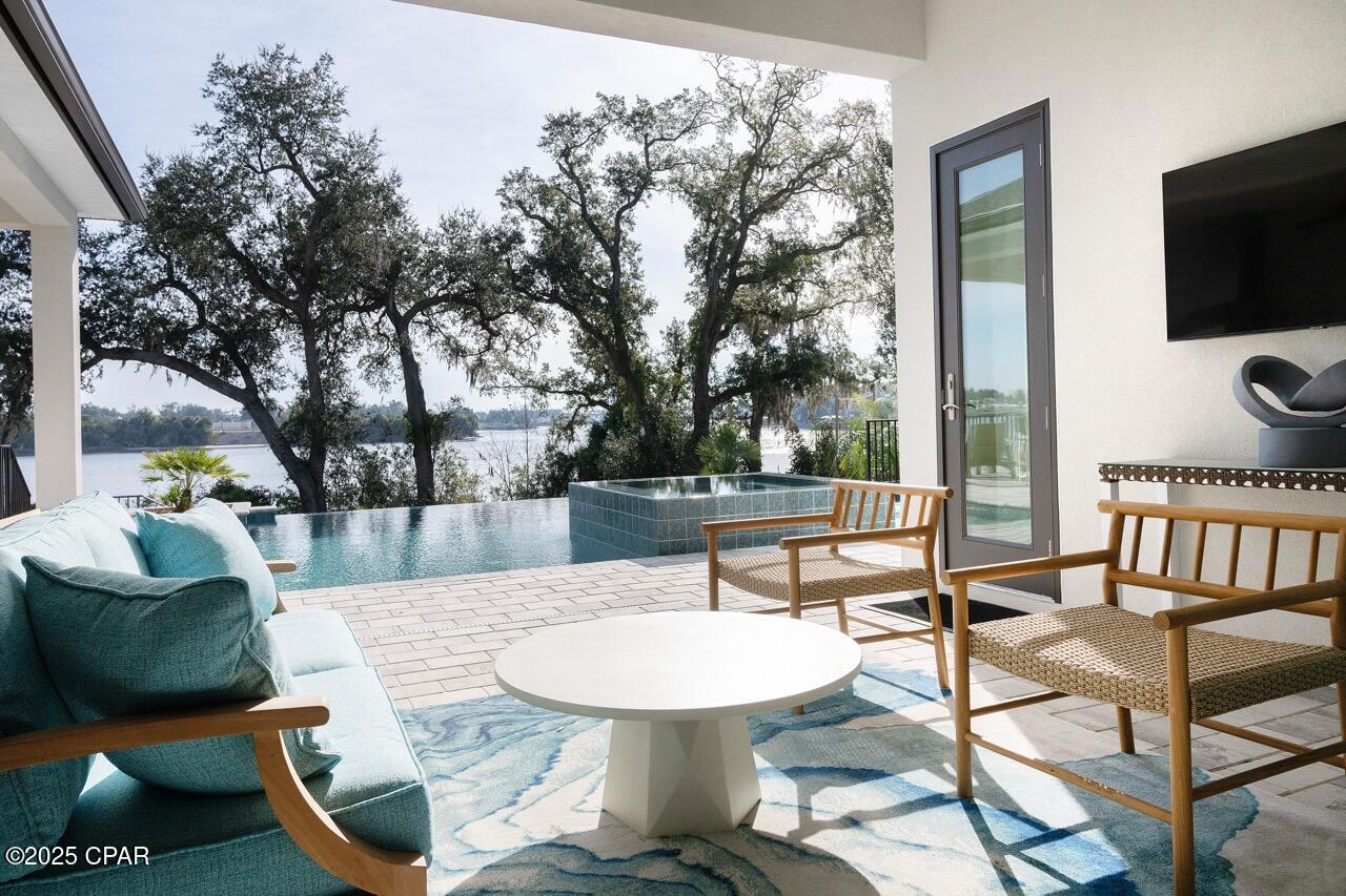 1164 Cove Pointe Drive