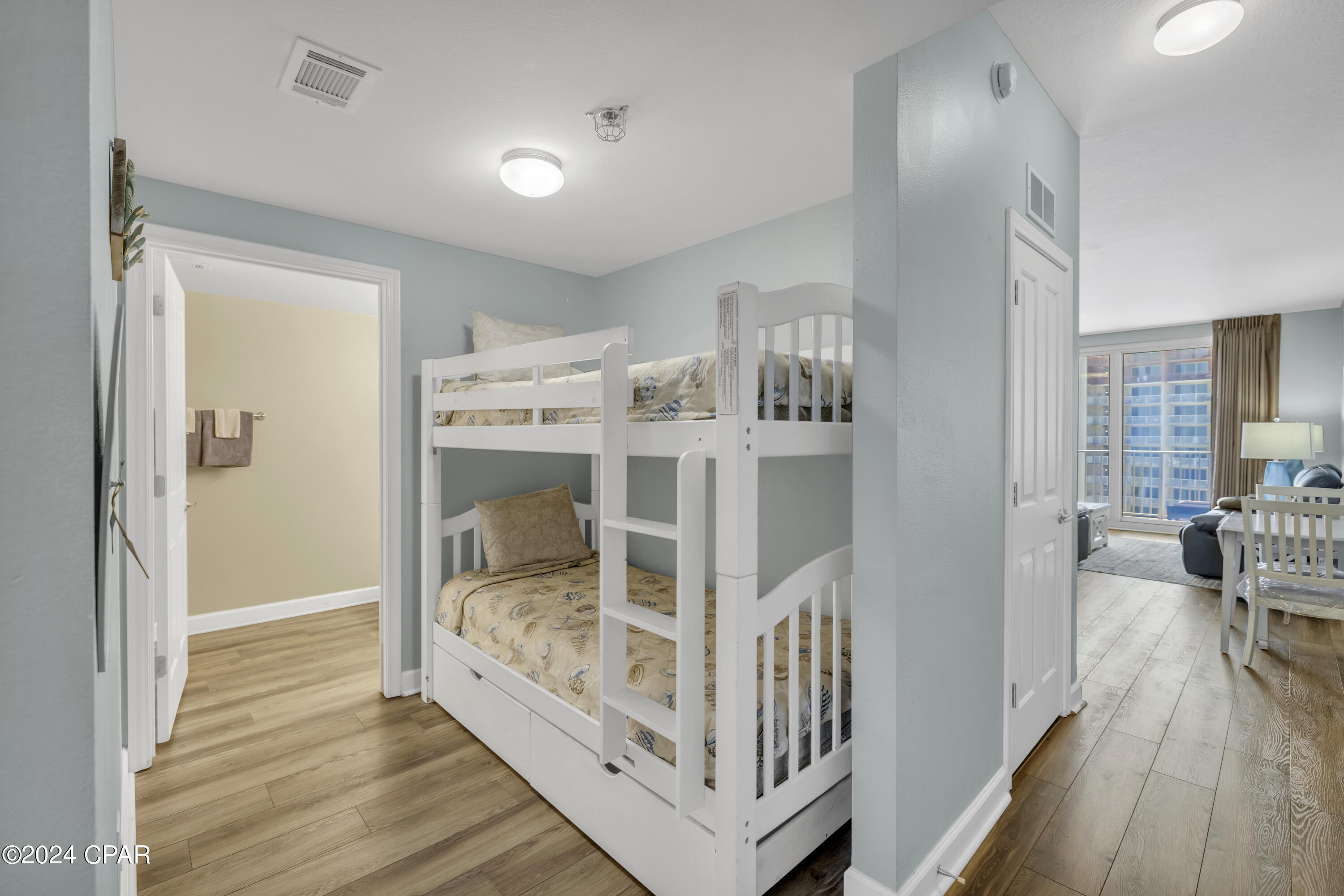 9900 S Thomas Drive 1825