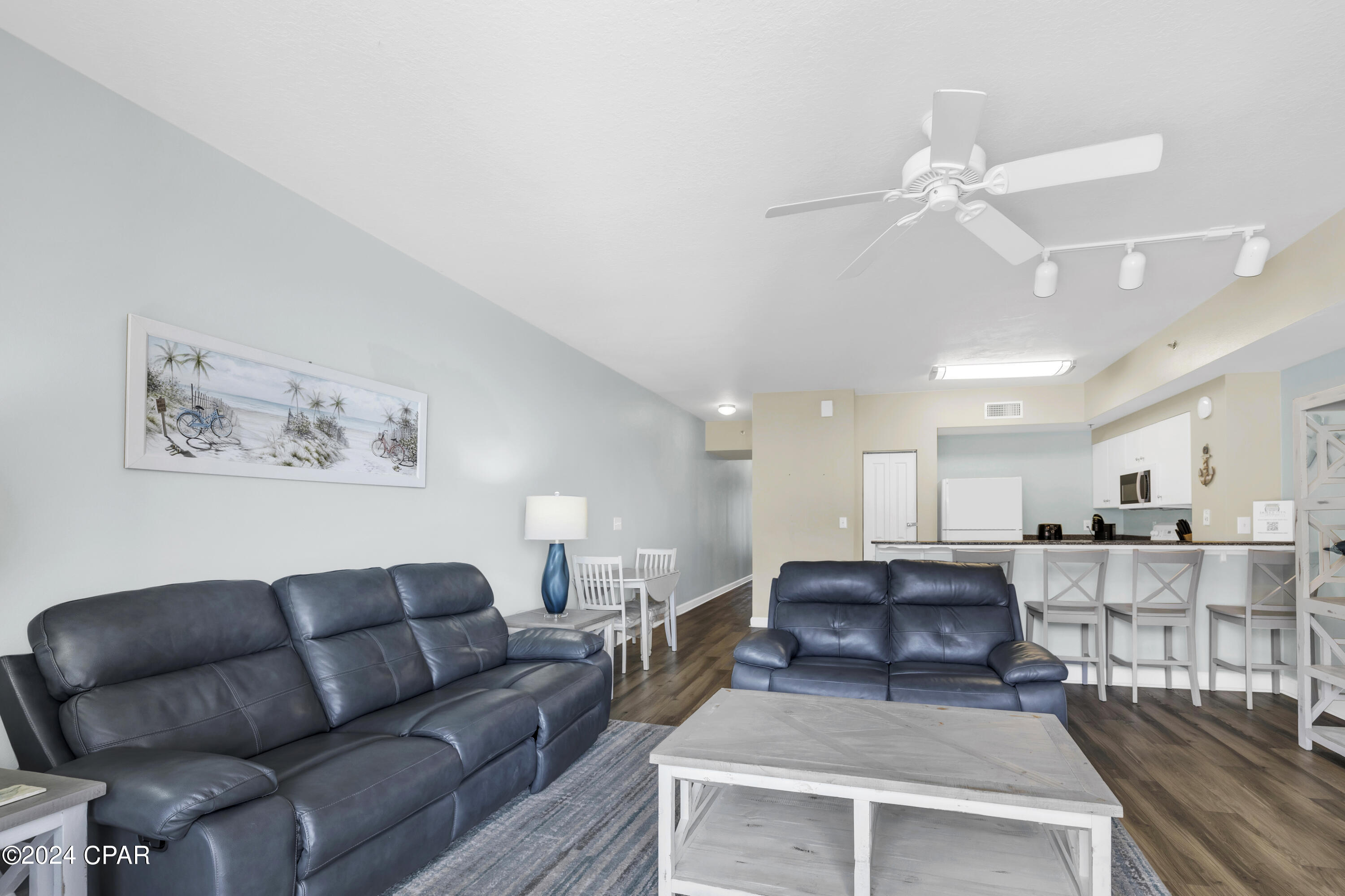 9900 S Thomas Drive 1825