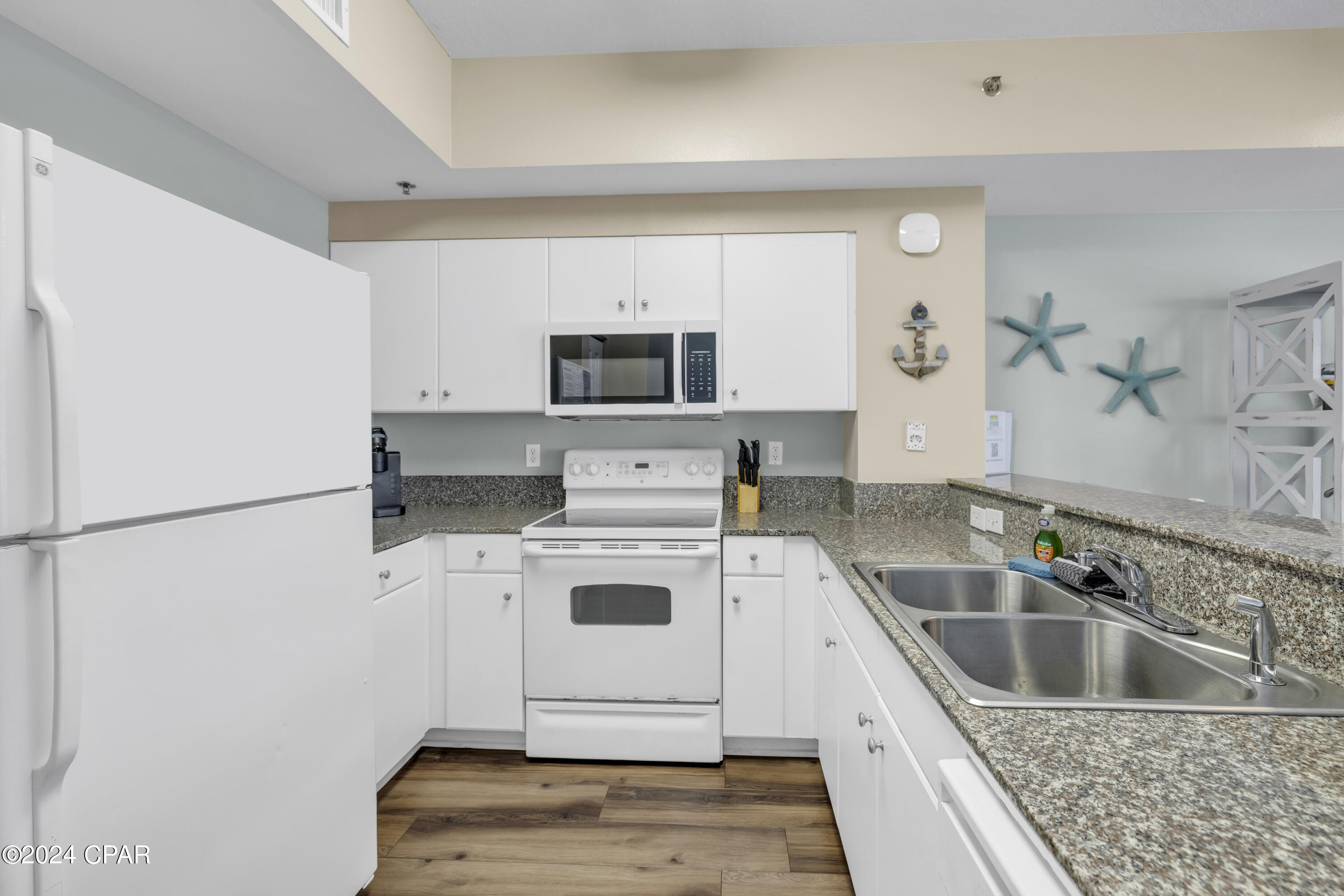 9900 S Thomas Drive 1825