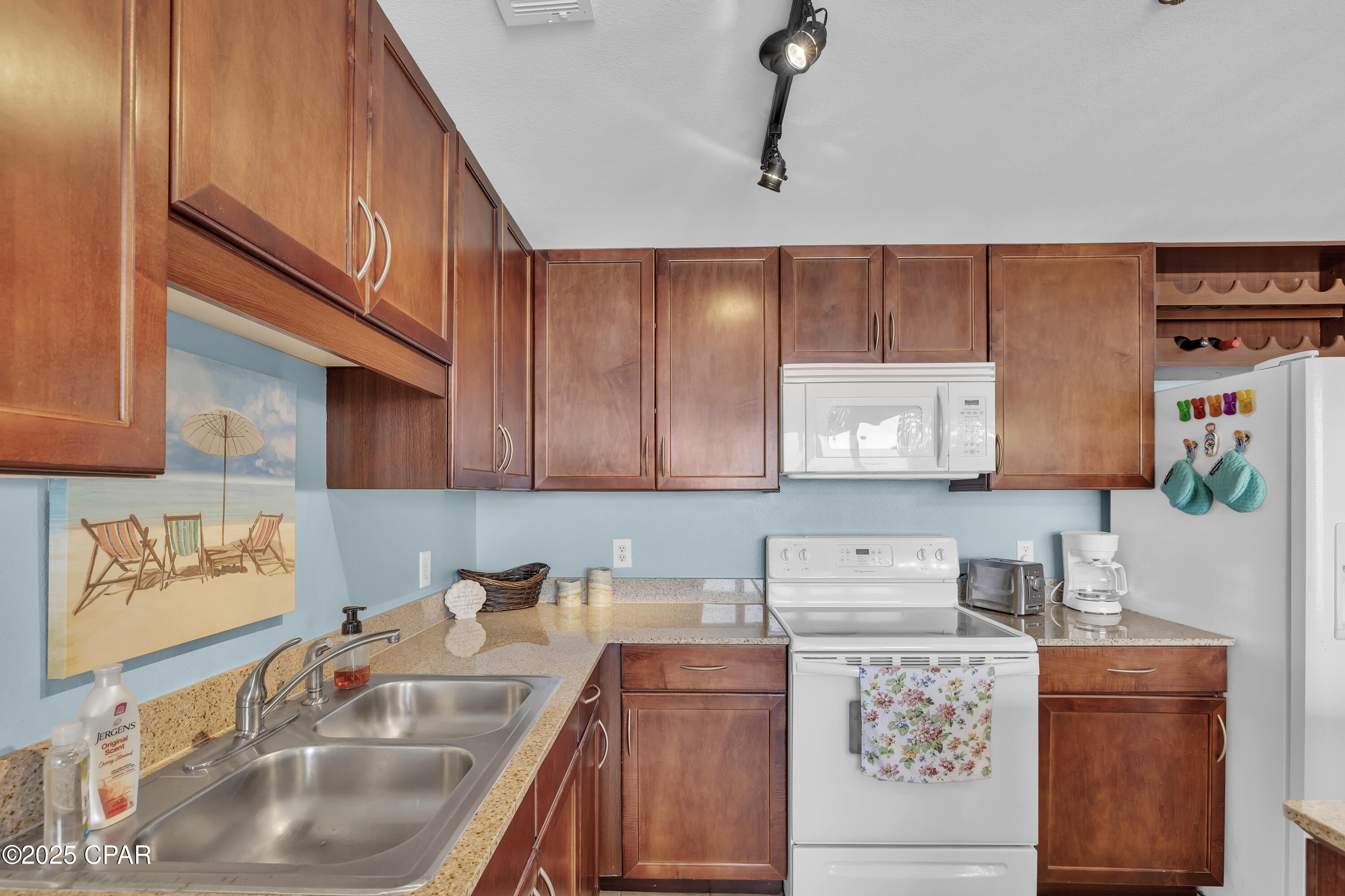 9860 S Thomas Drive 1304