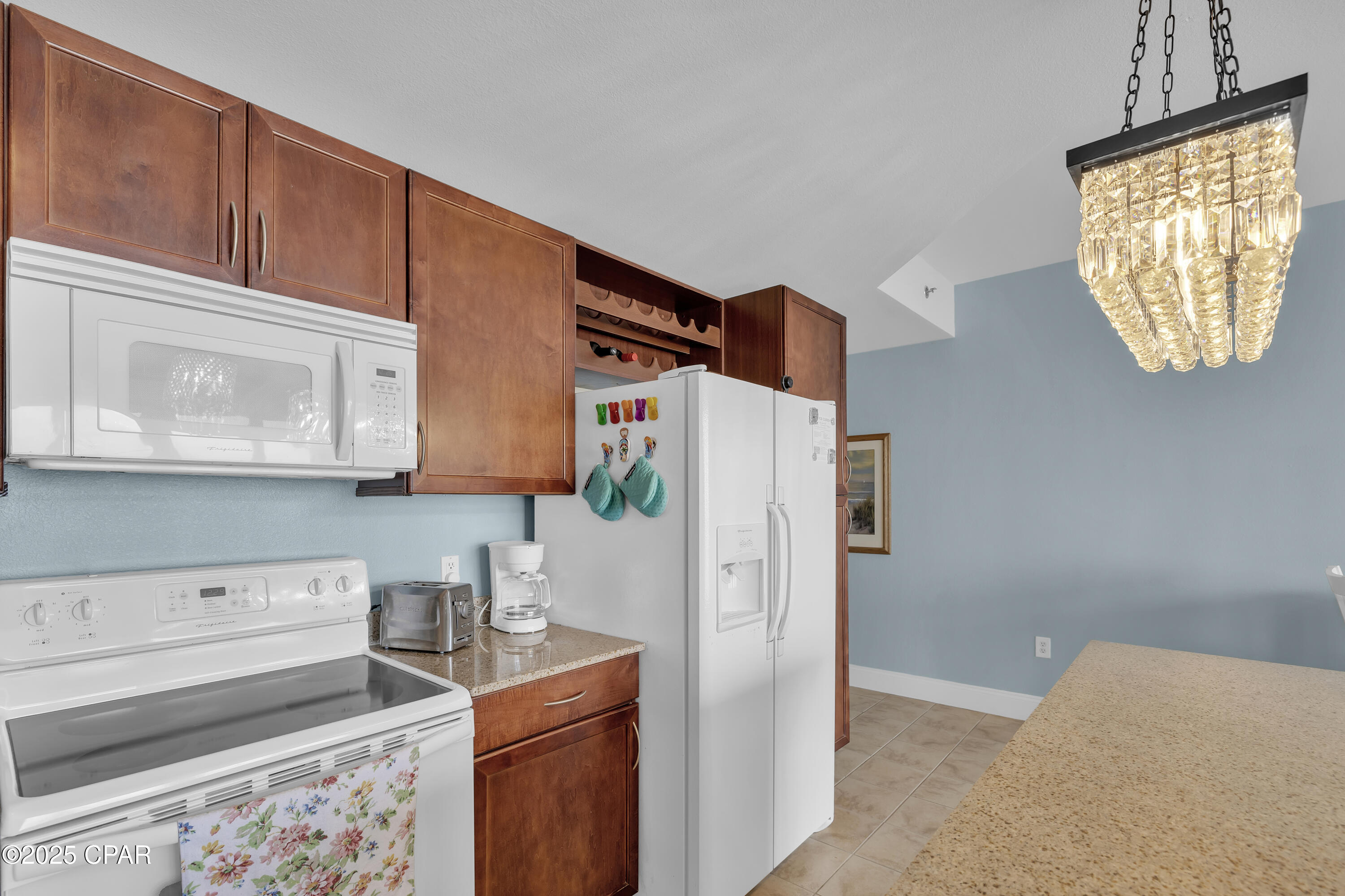 9860 S Thomas Drive 1304