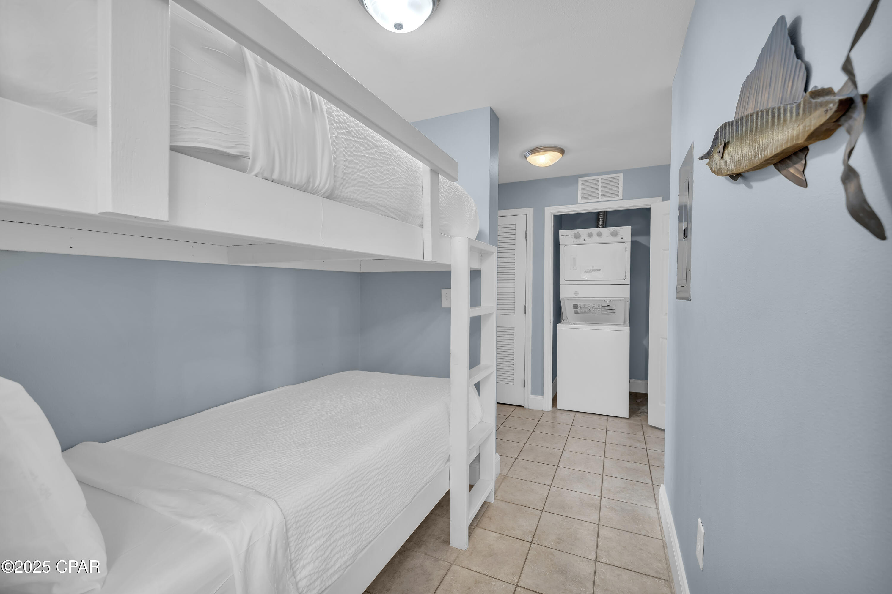 9860 S Thomas Drive 921