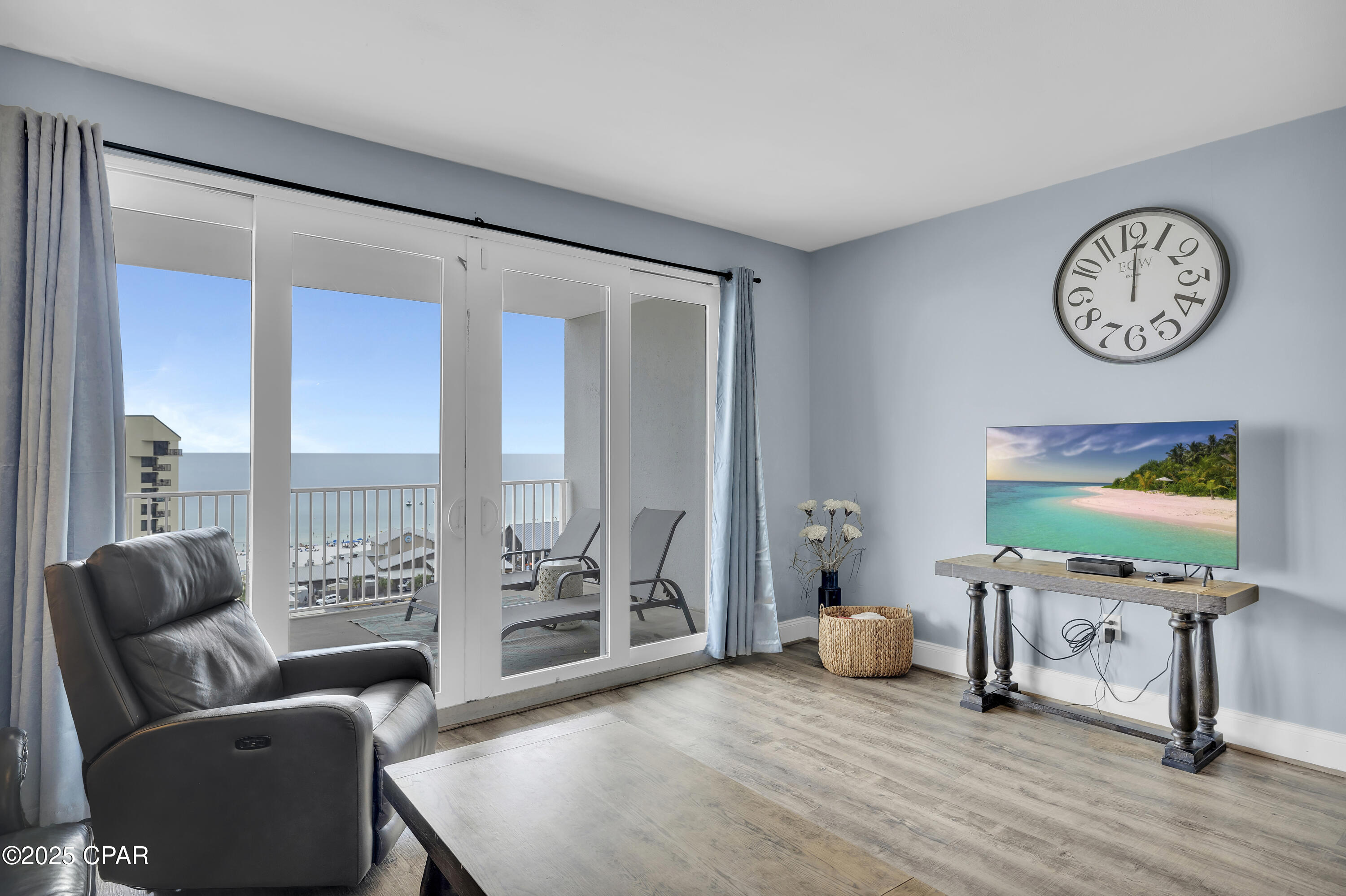 9860 S Thomas Drive 921