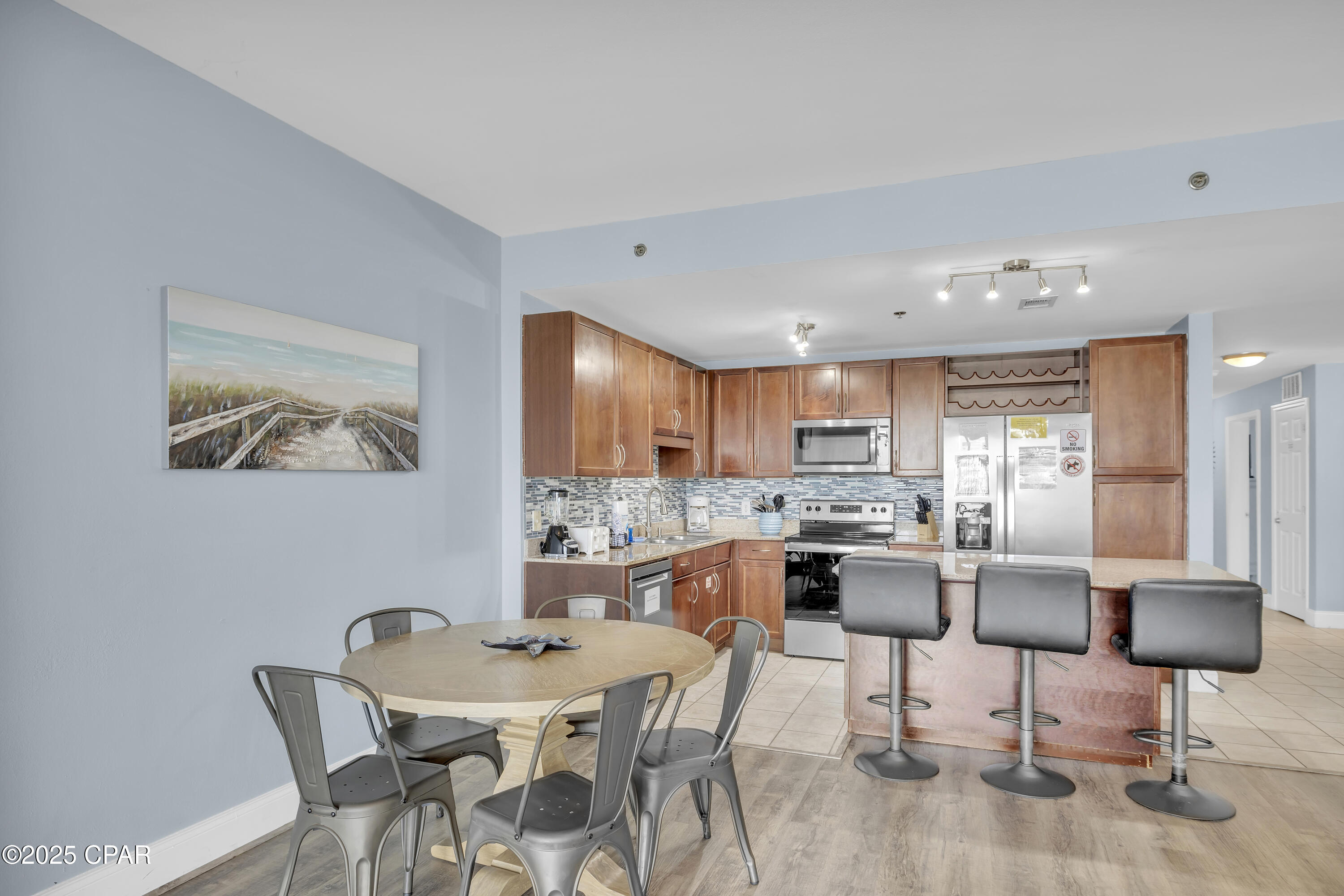 9860 S Thomas Drive 921