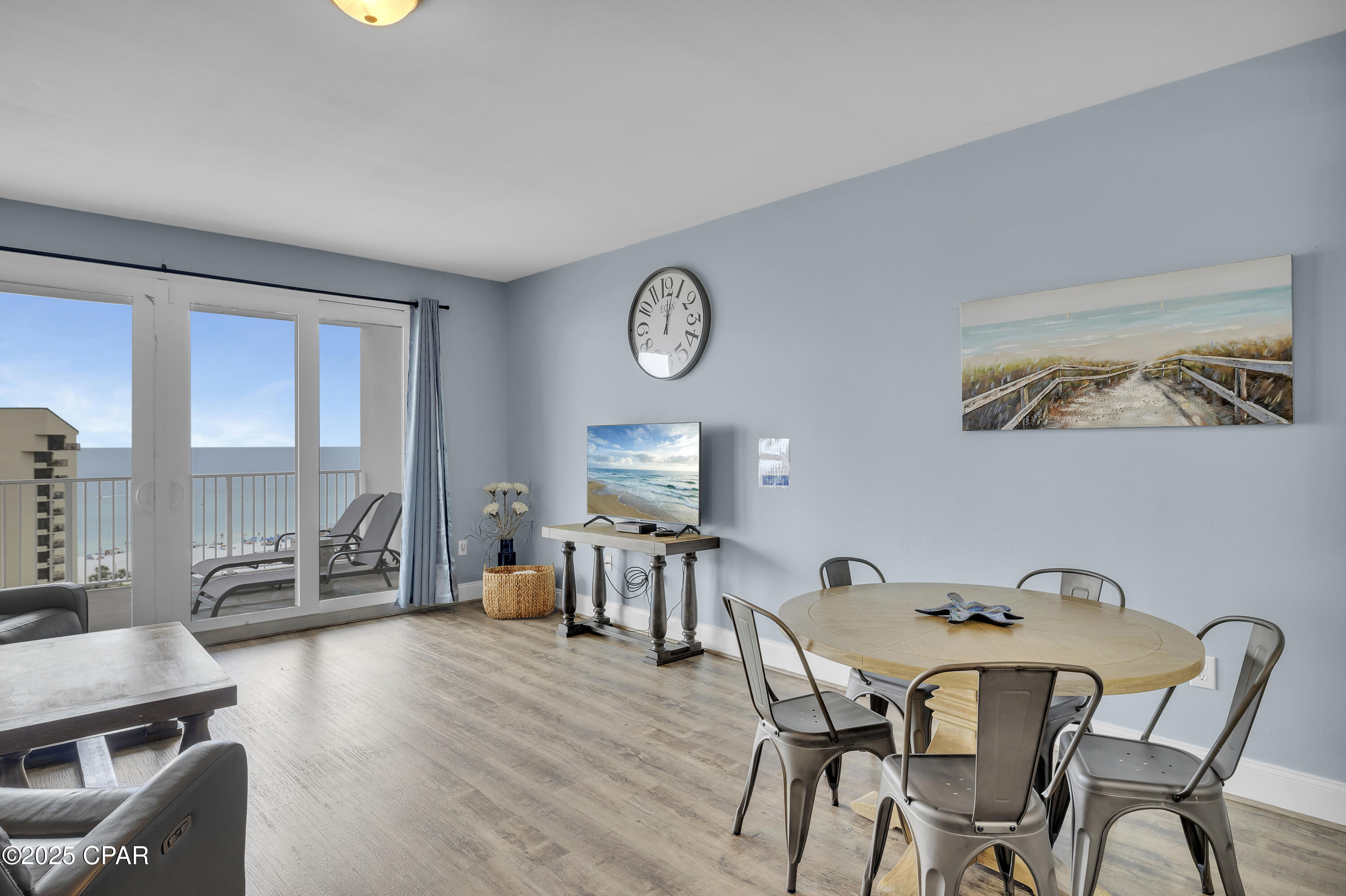 9860 S Thomas Drive 921