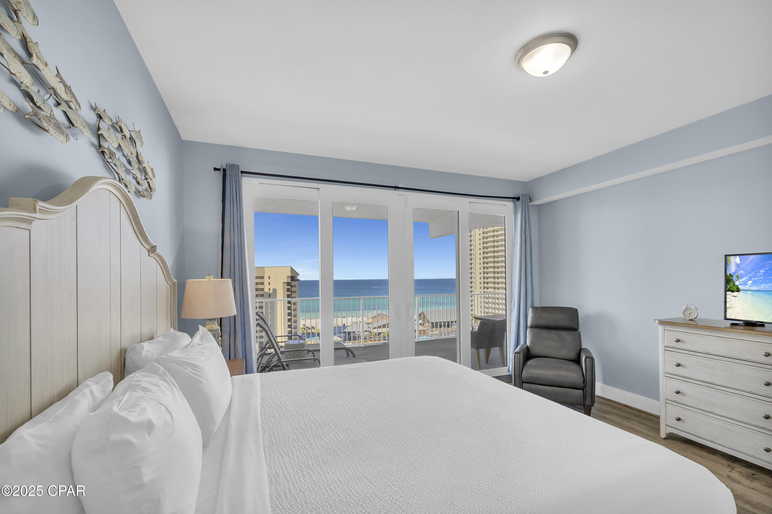 9860 S Thomas Drive 921