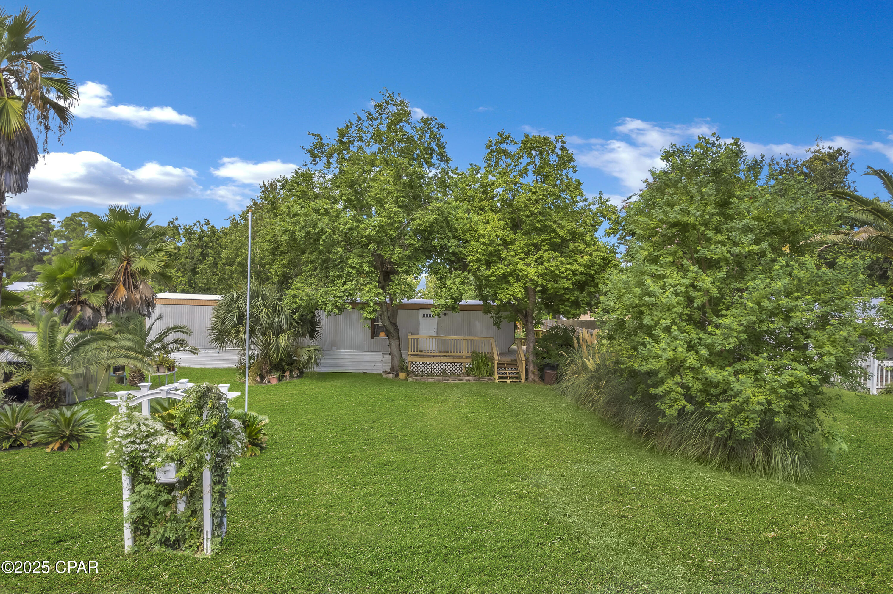 2518 Shady Oak Court