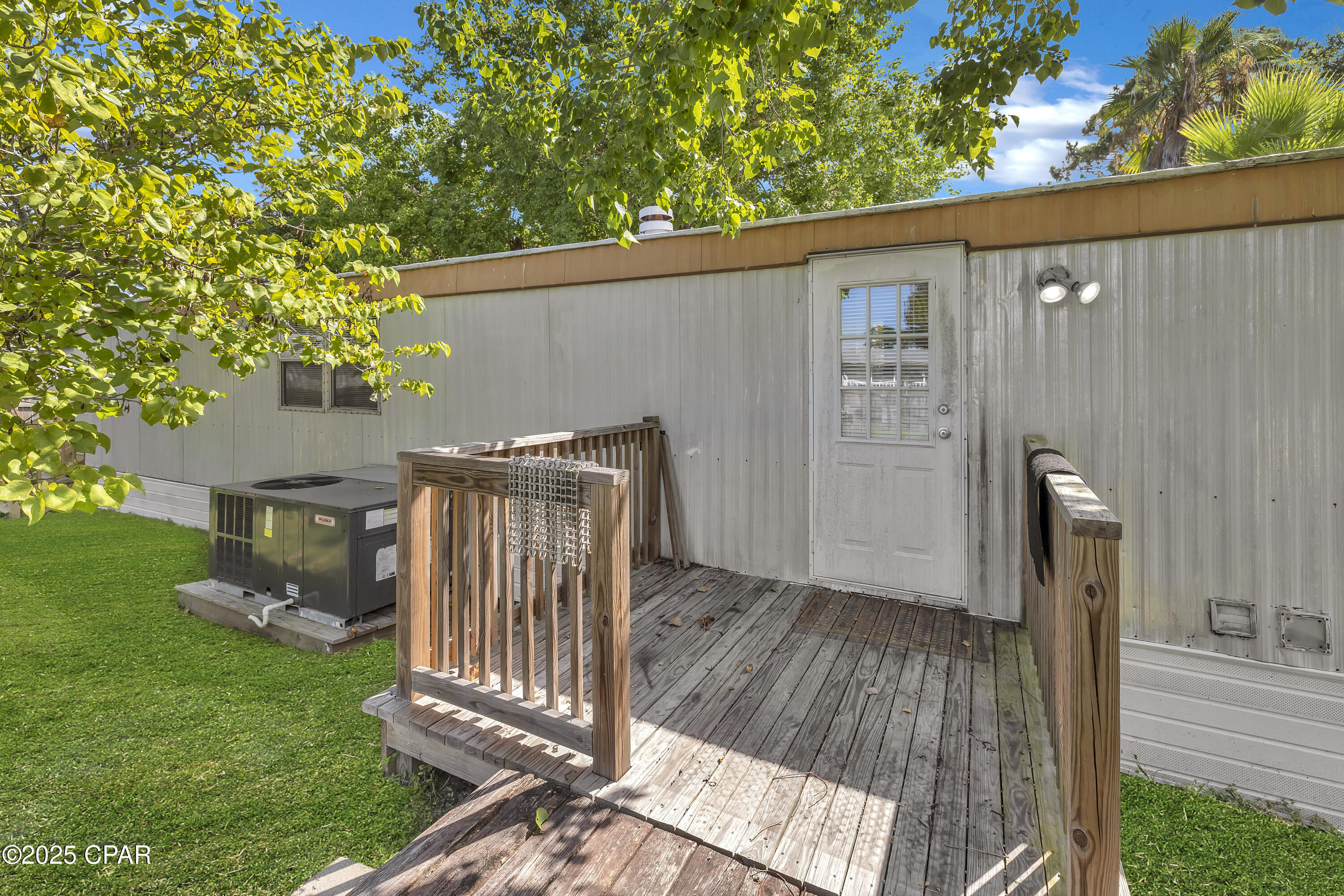 2518 Shady Oak Court