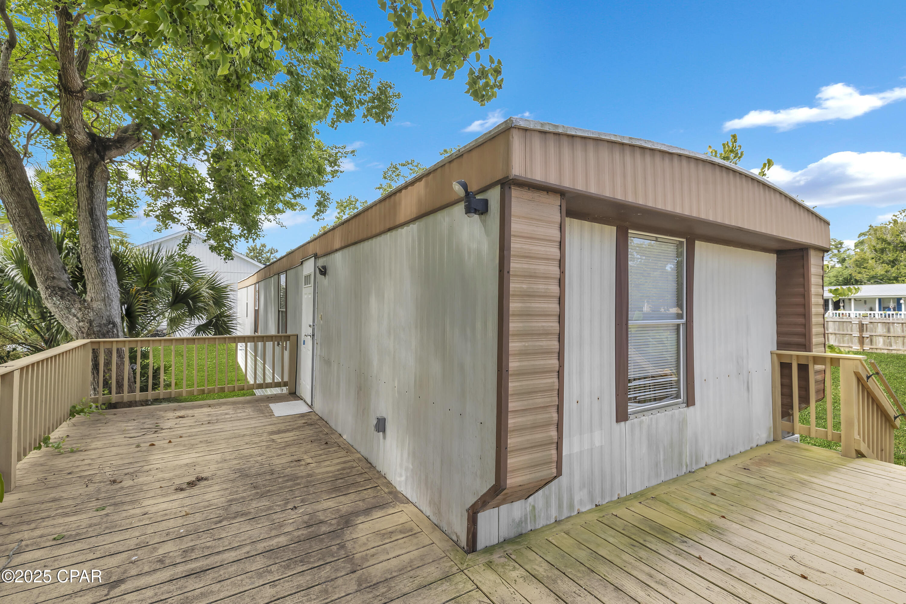 2518 Shady Oak Court