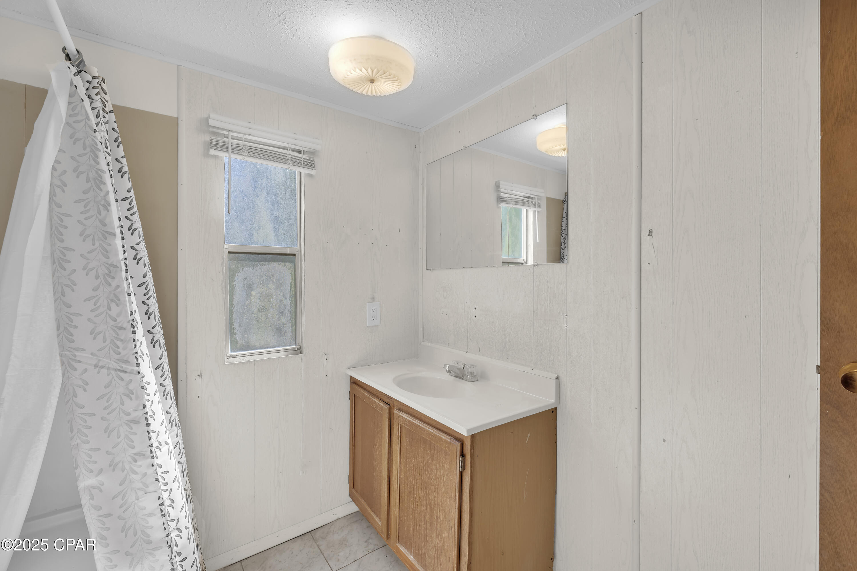 2518 Shady Oak Court