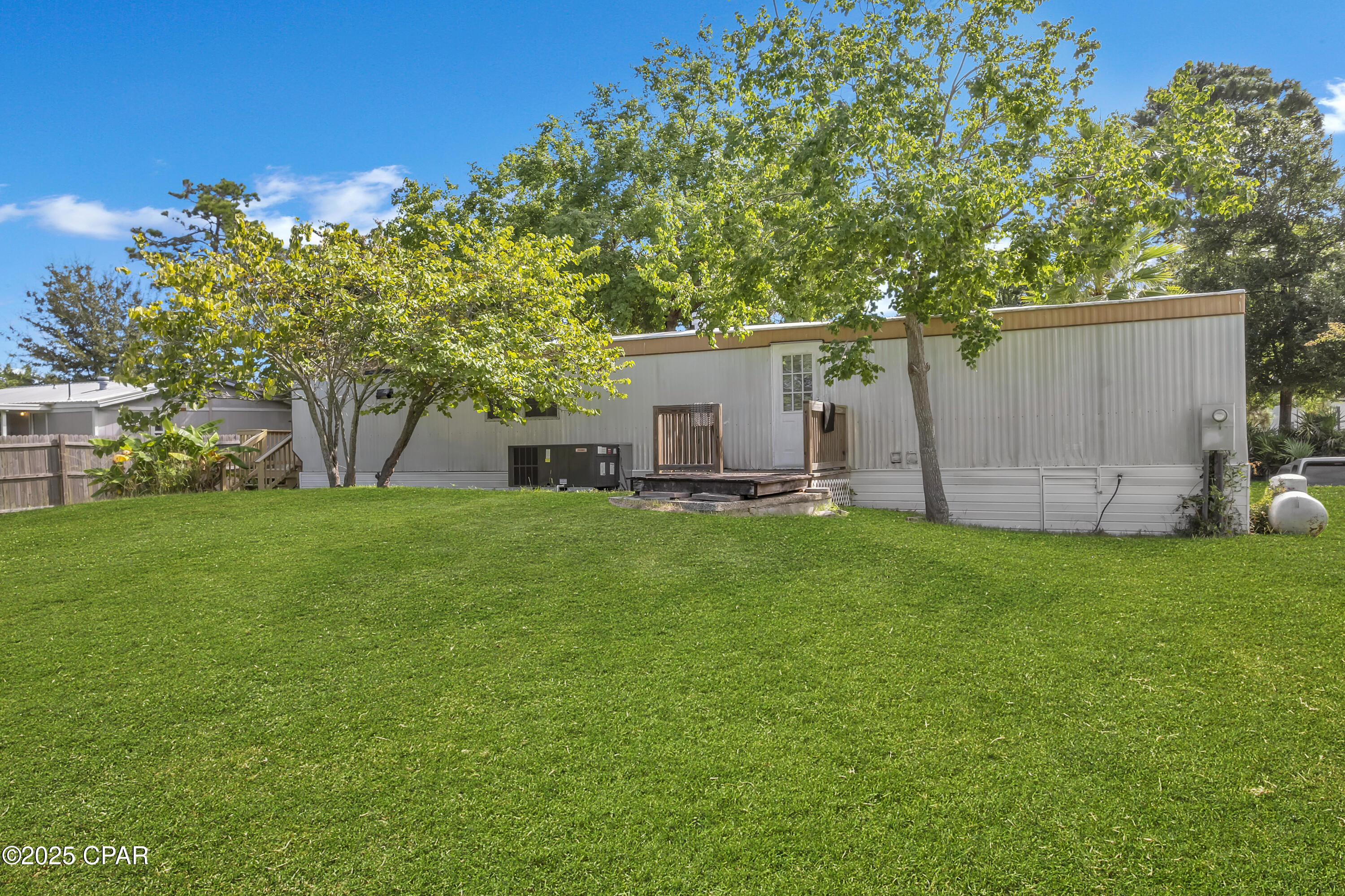 2518 Shady Oak Court