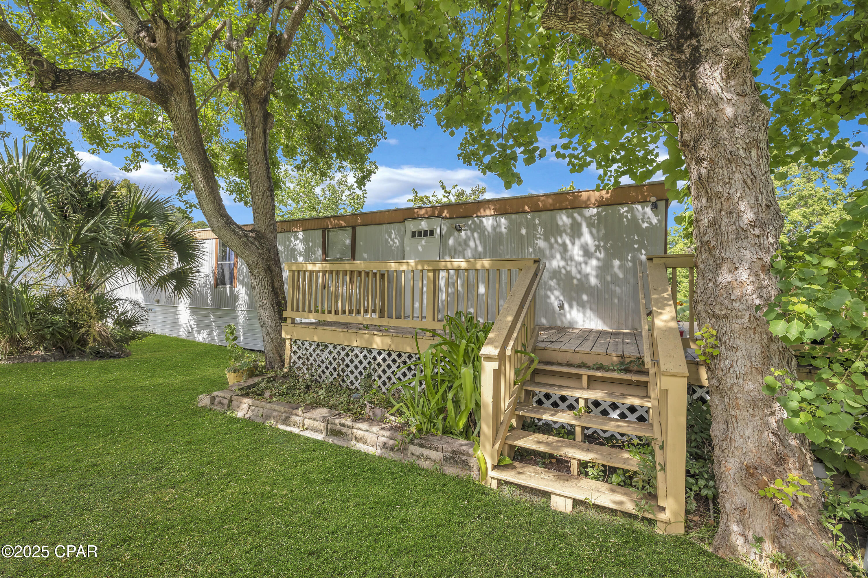 2518 Shady Oak Court