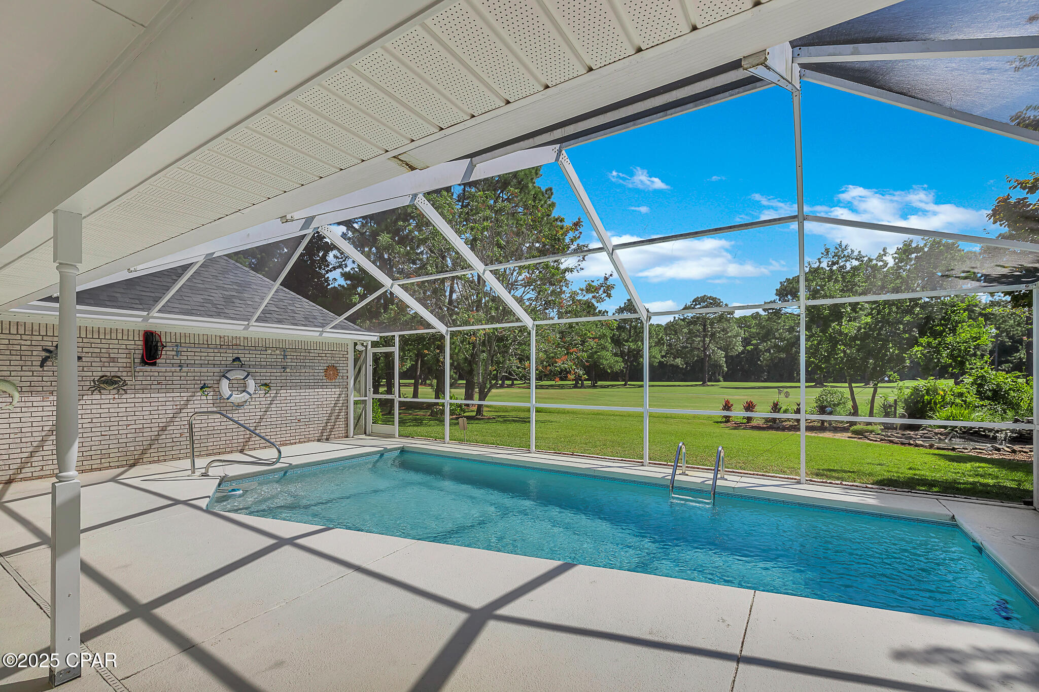 242 E Eagle Drive