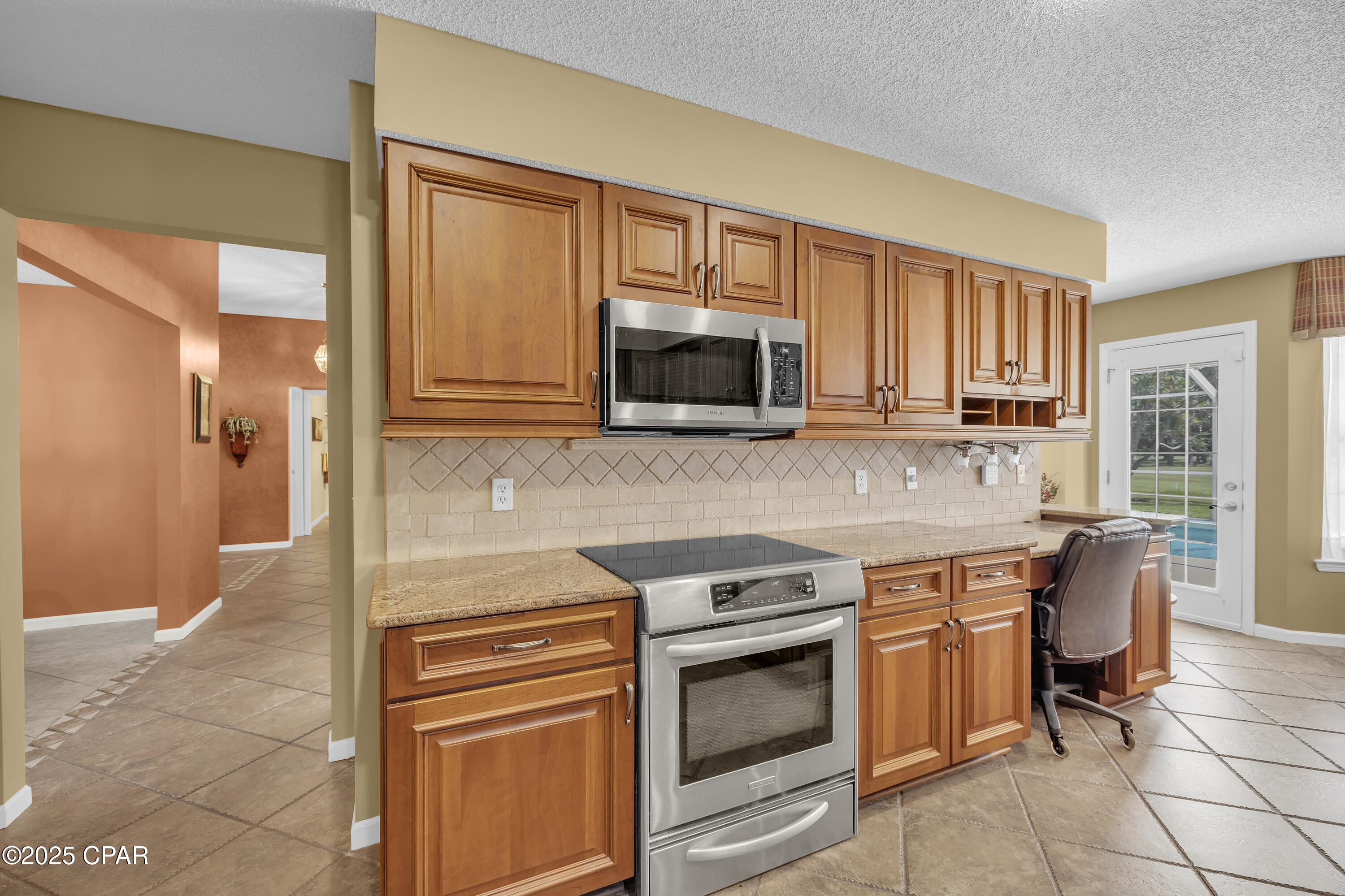 242 E Eagle Drive