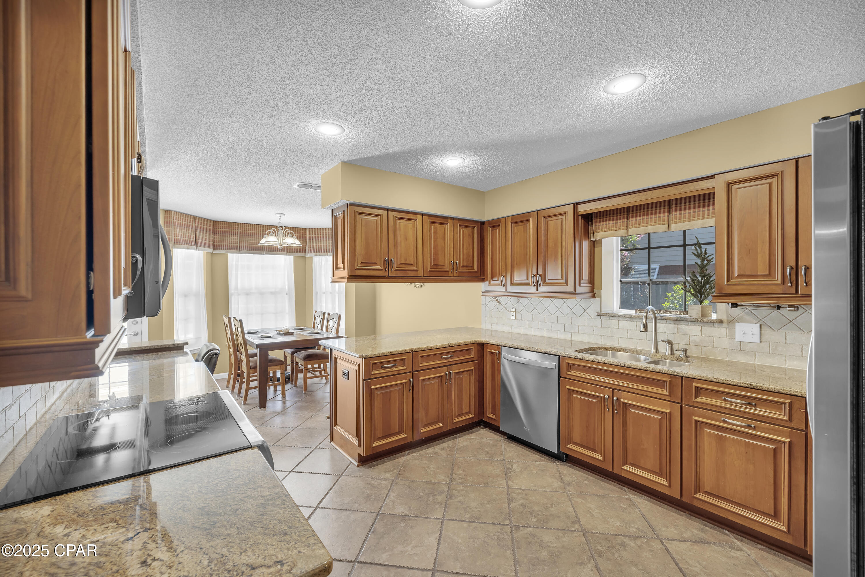 242 E Eagle Drive