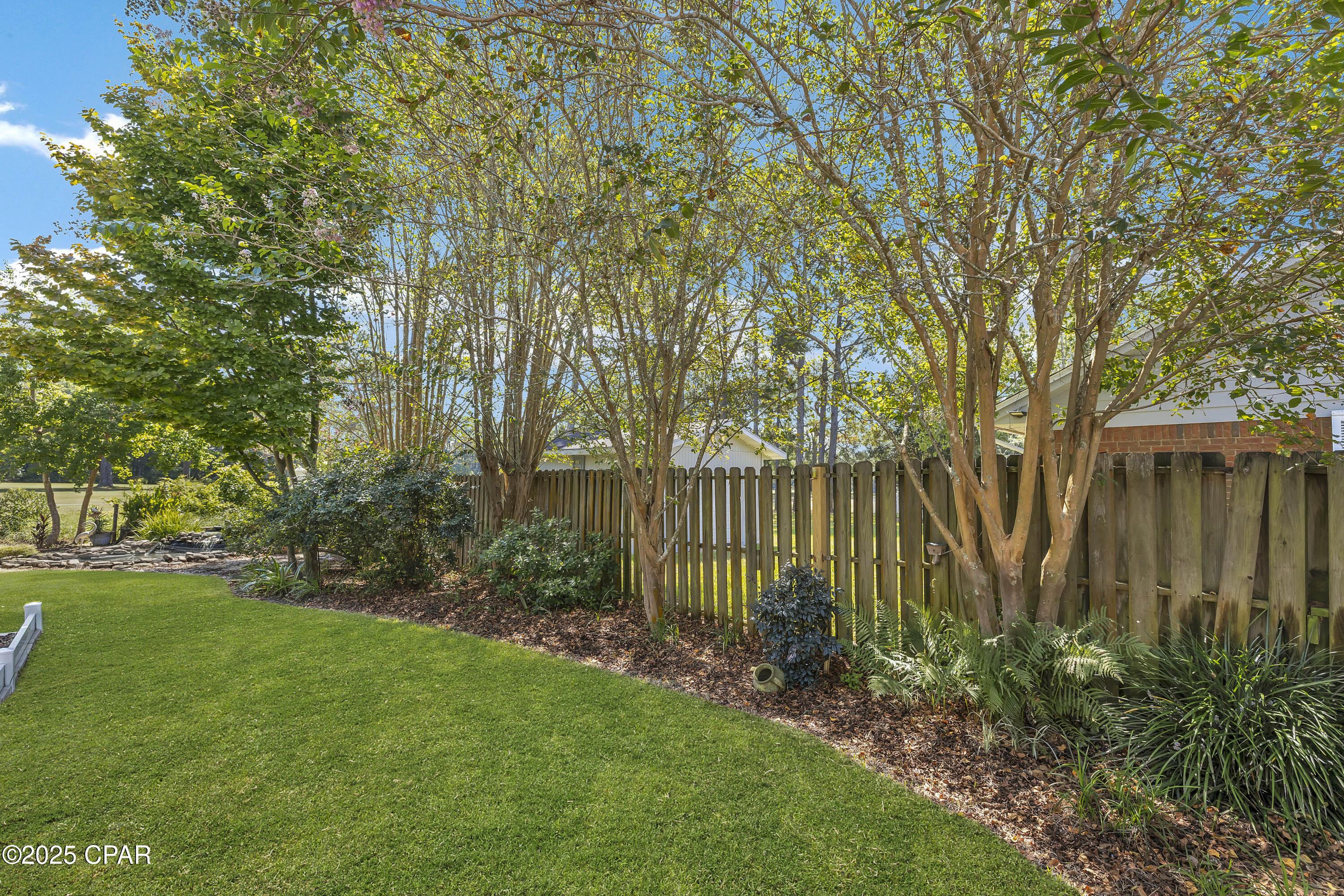 242 E Eagle Drive