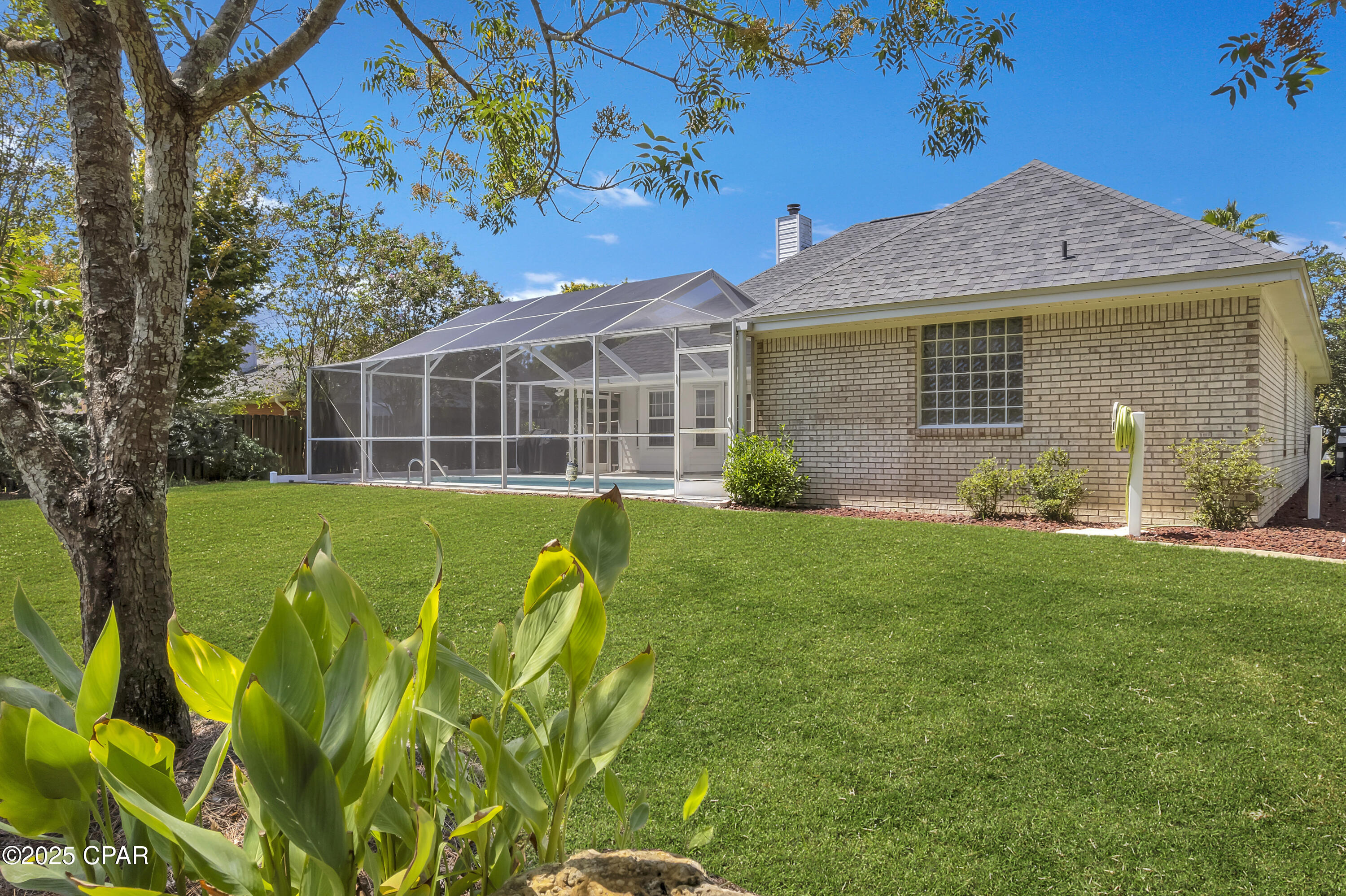 242 E Eagle Drive
