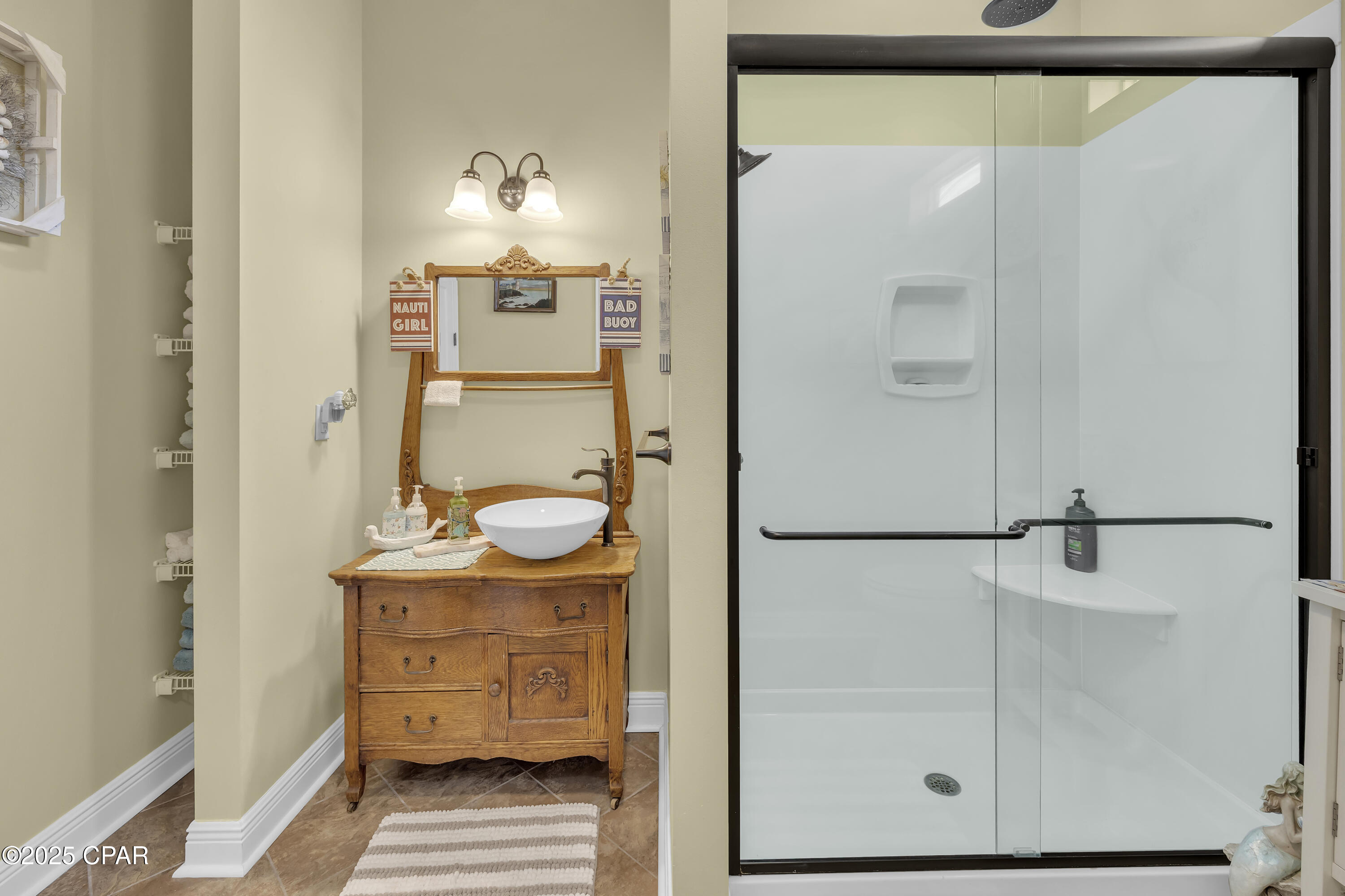 3530 Treasure Circle