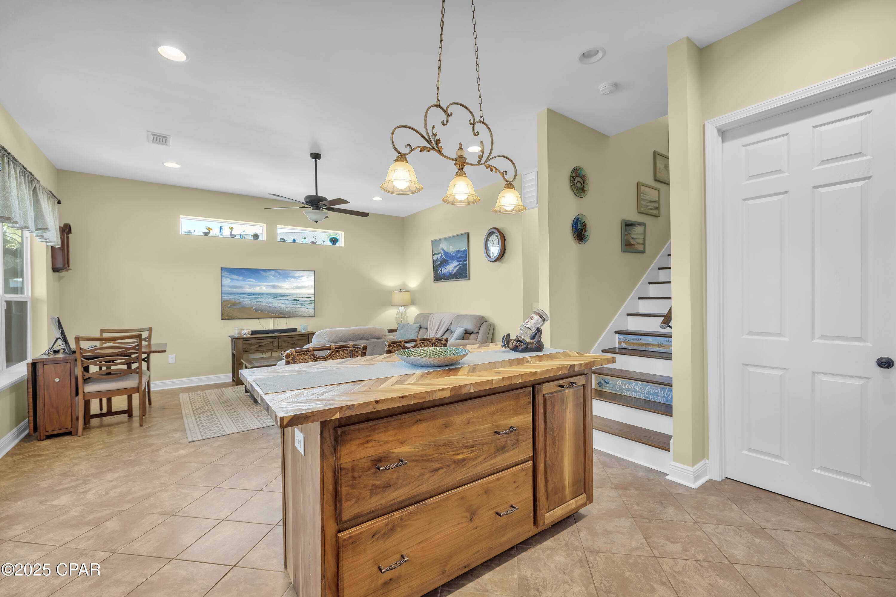 3530 Treasure Circle