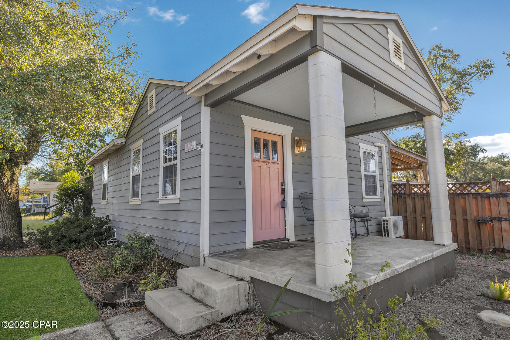 1615 Molitor Avenue, Panama City