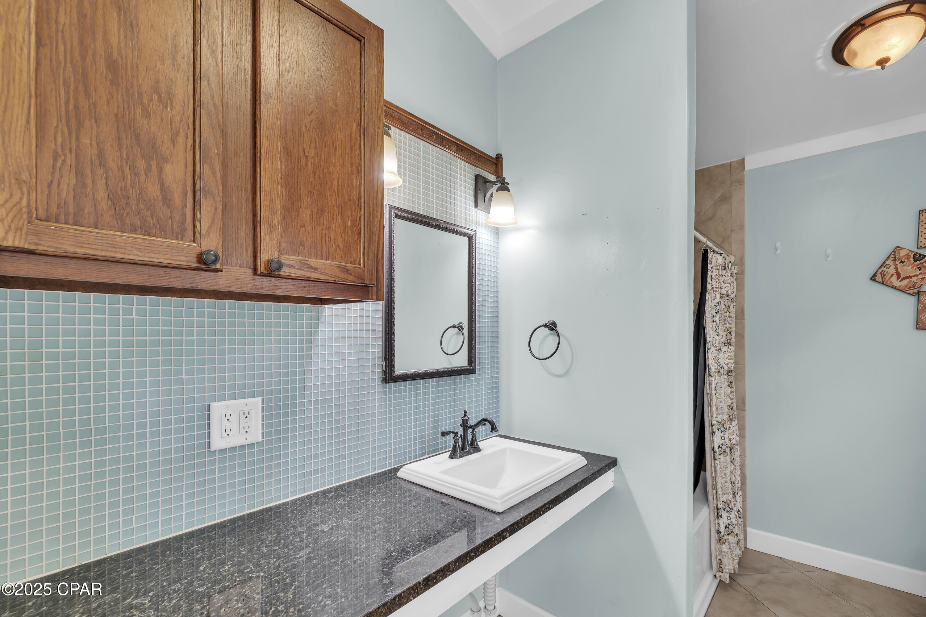 1615 Molitor Avenue, Panama City