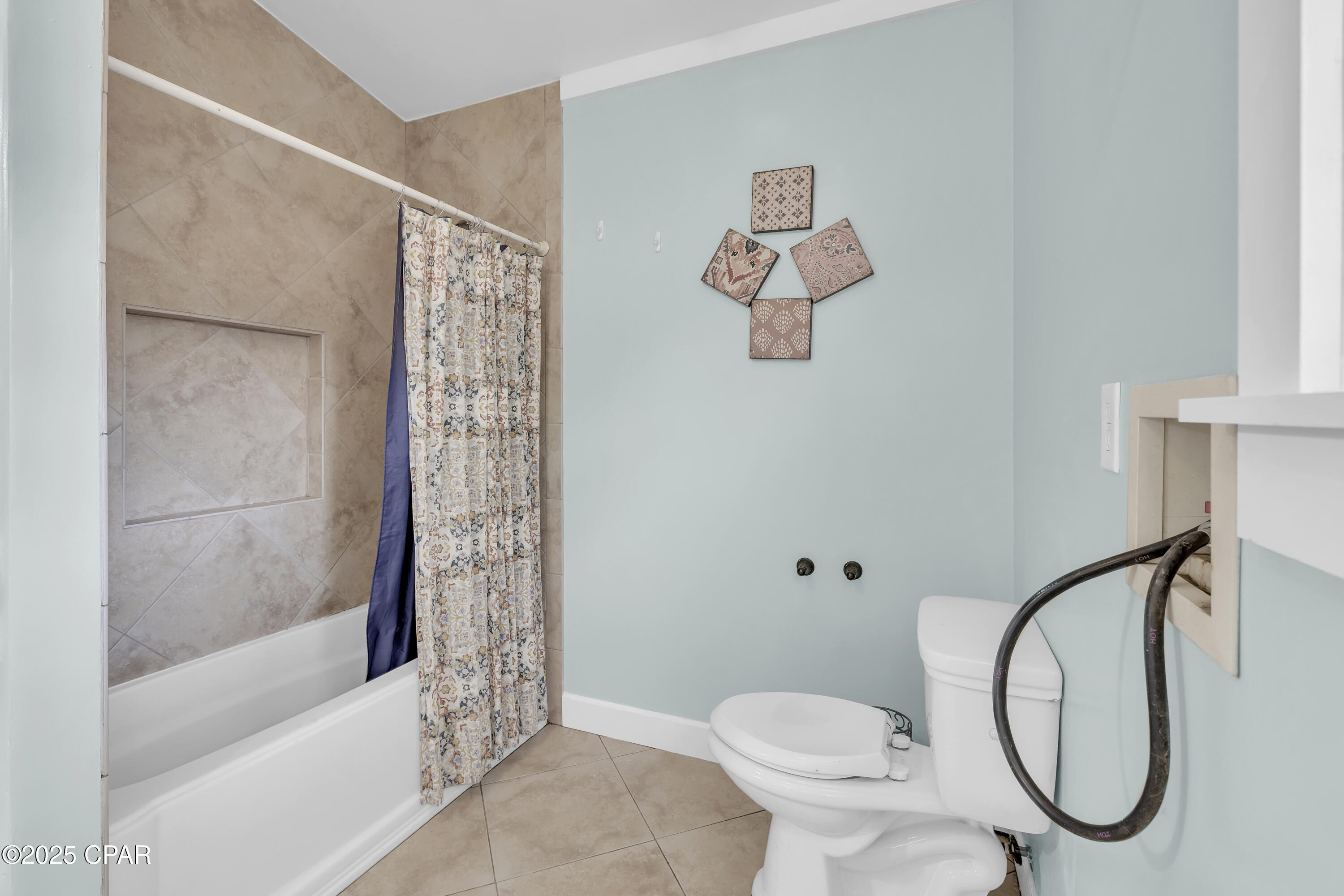 1615 Molitor Avenue, Panama City