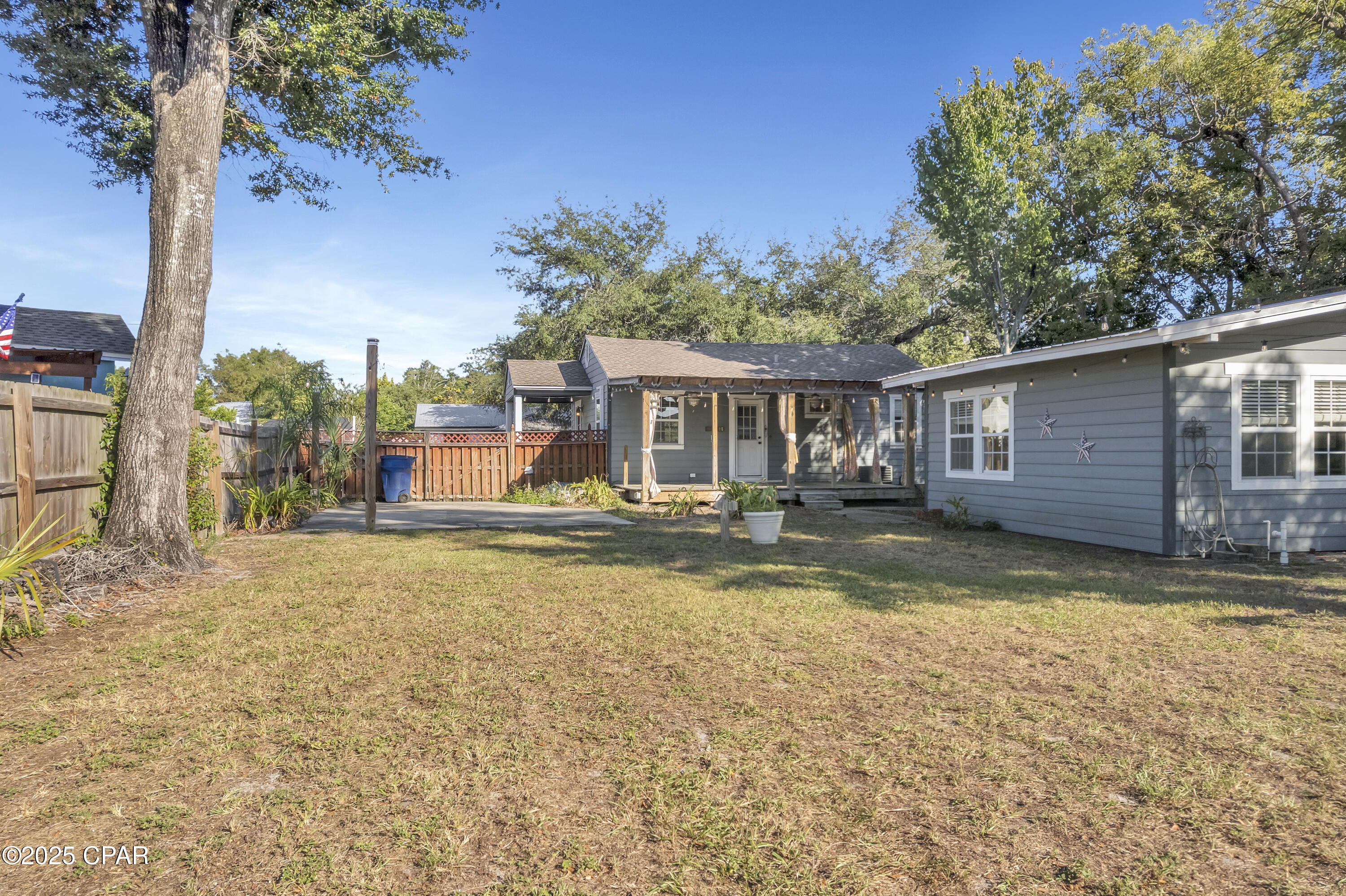 1615 Molitor Avenue, Panama City