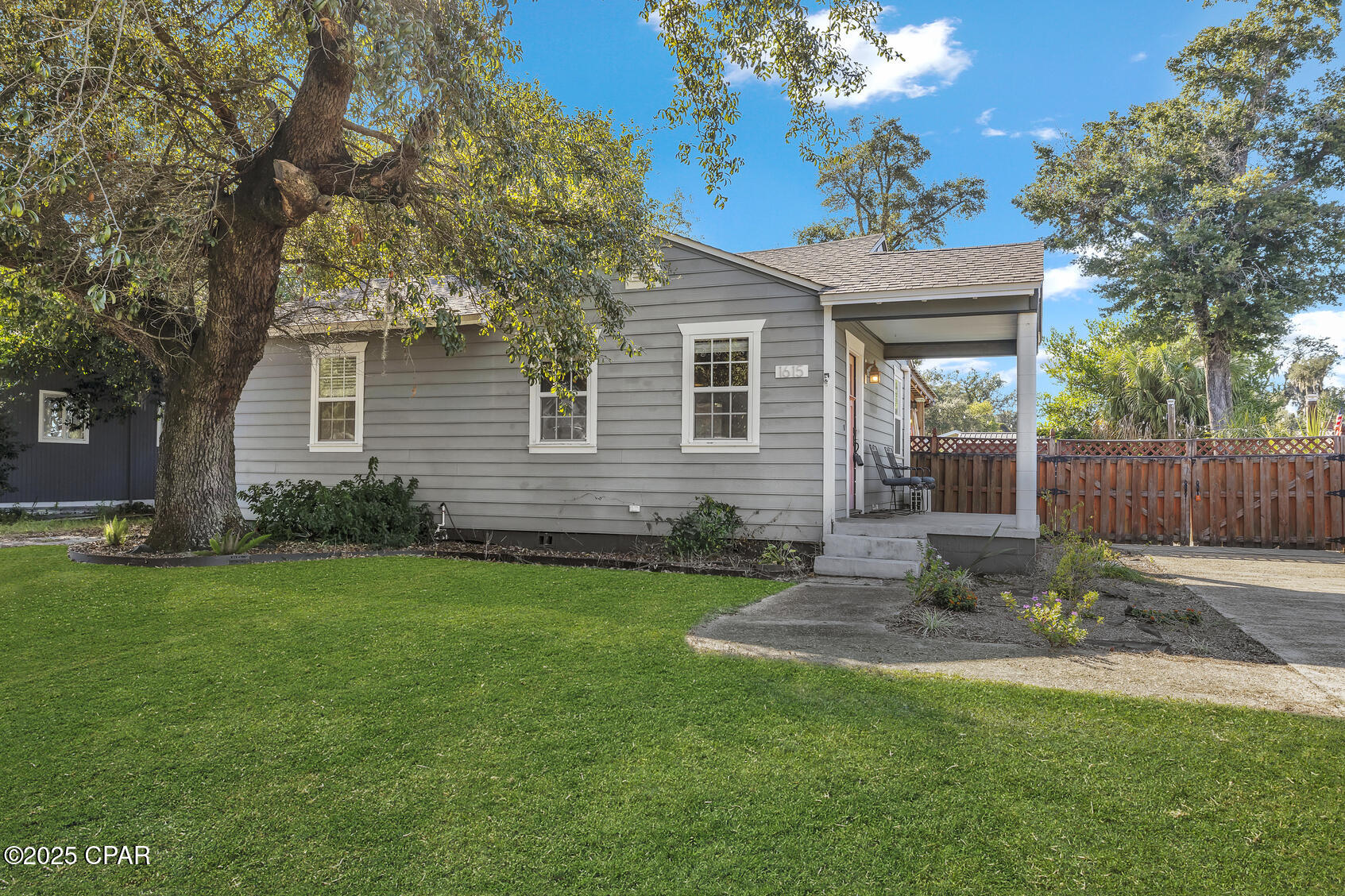 1615 Molitor Avenue, Panama City