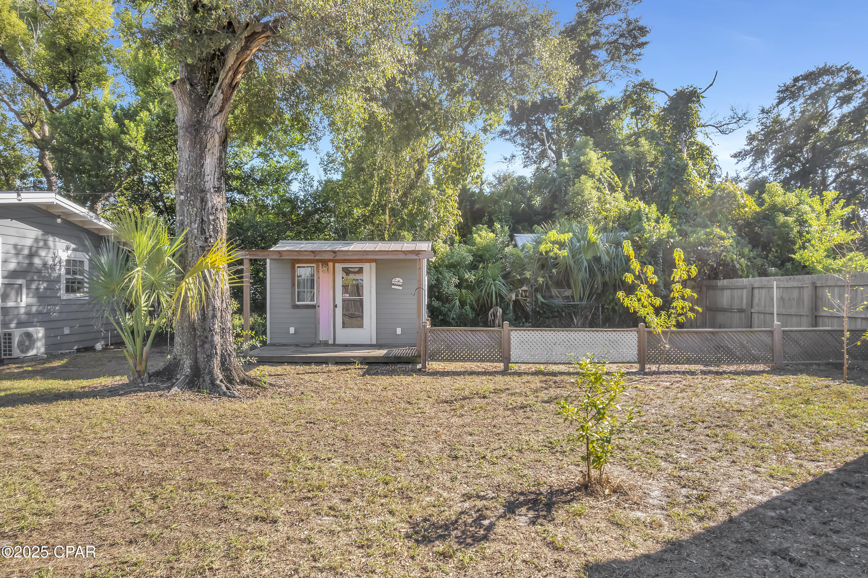 1615 Molitor Avenue, Panama City