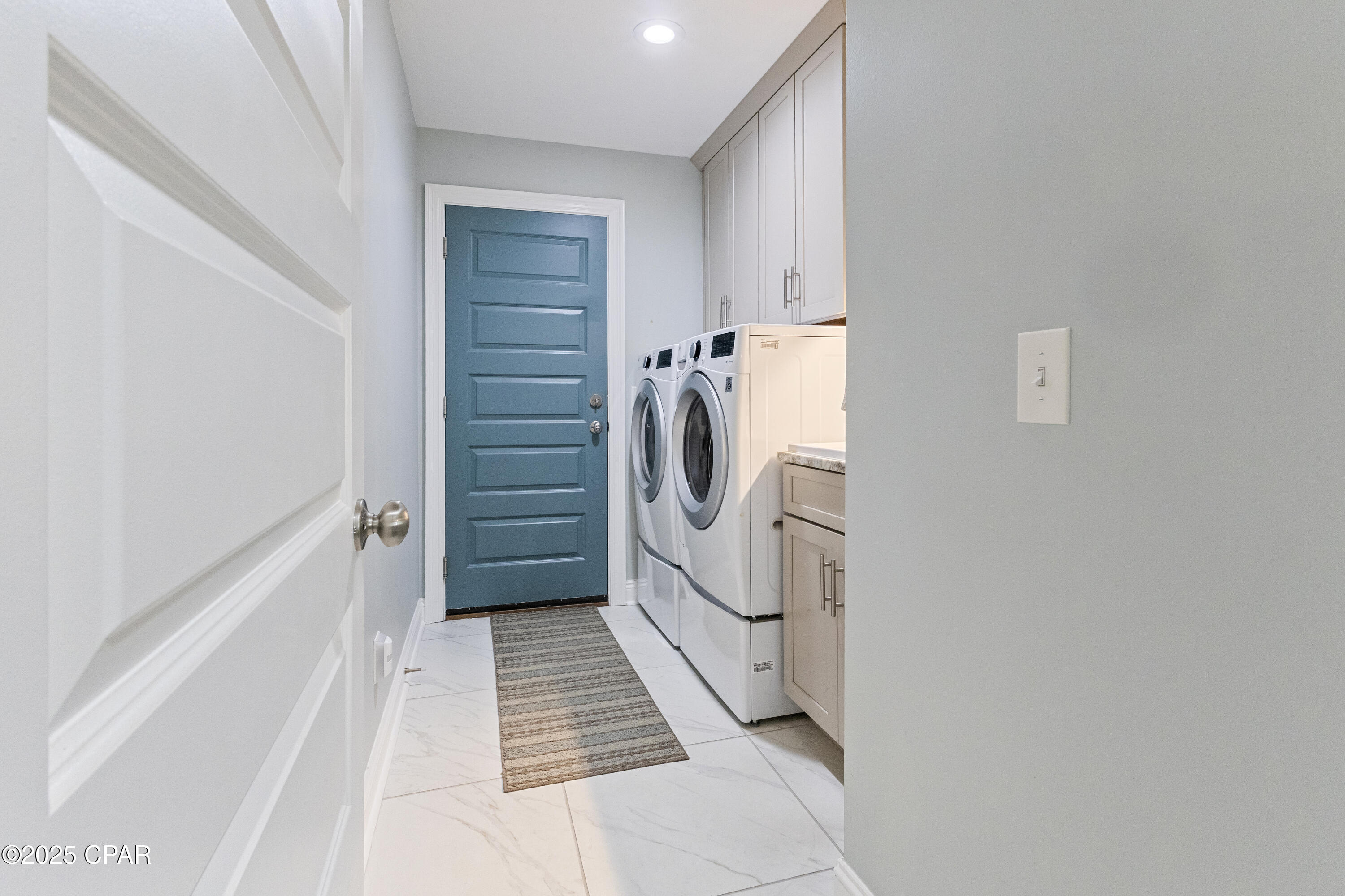 3695 Cedar Park Drive, Panama City