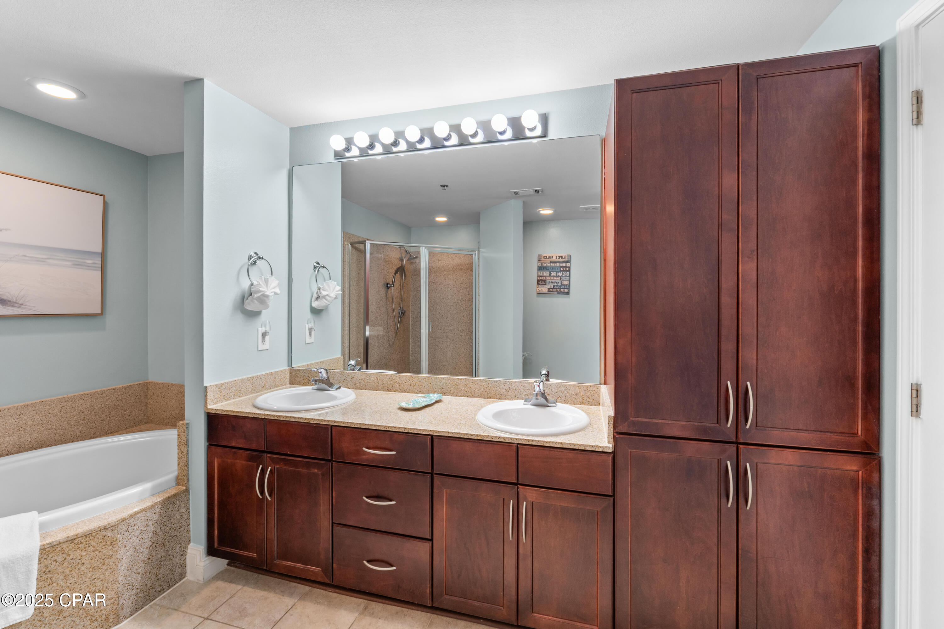 9902 S Thomas Drive 729