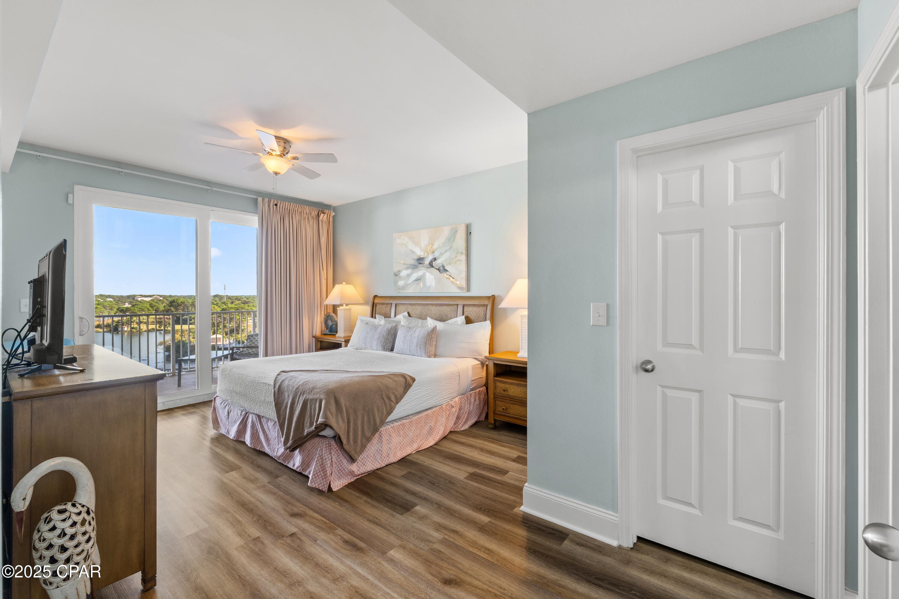 9902 S Thomas Drive 729