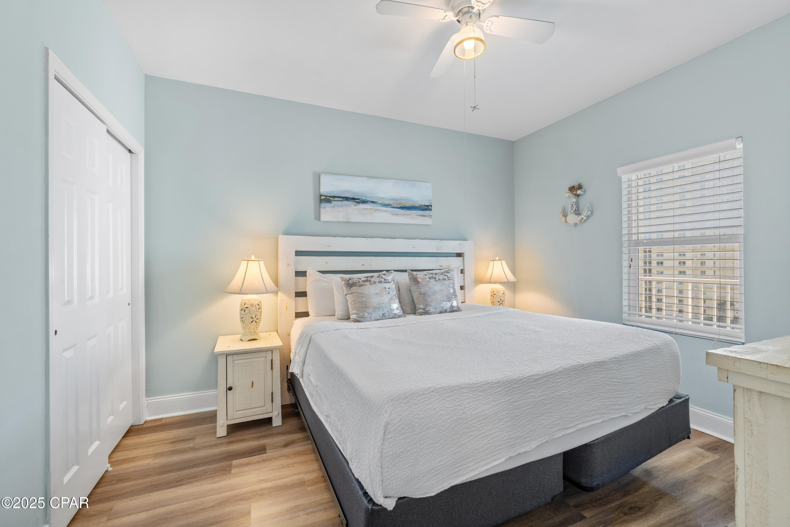 9902 S Thomas Drive 729