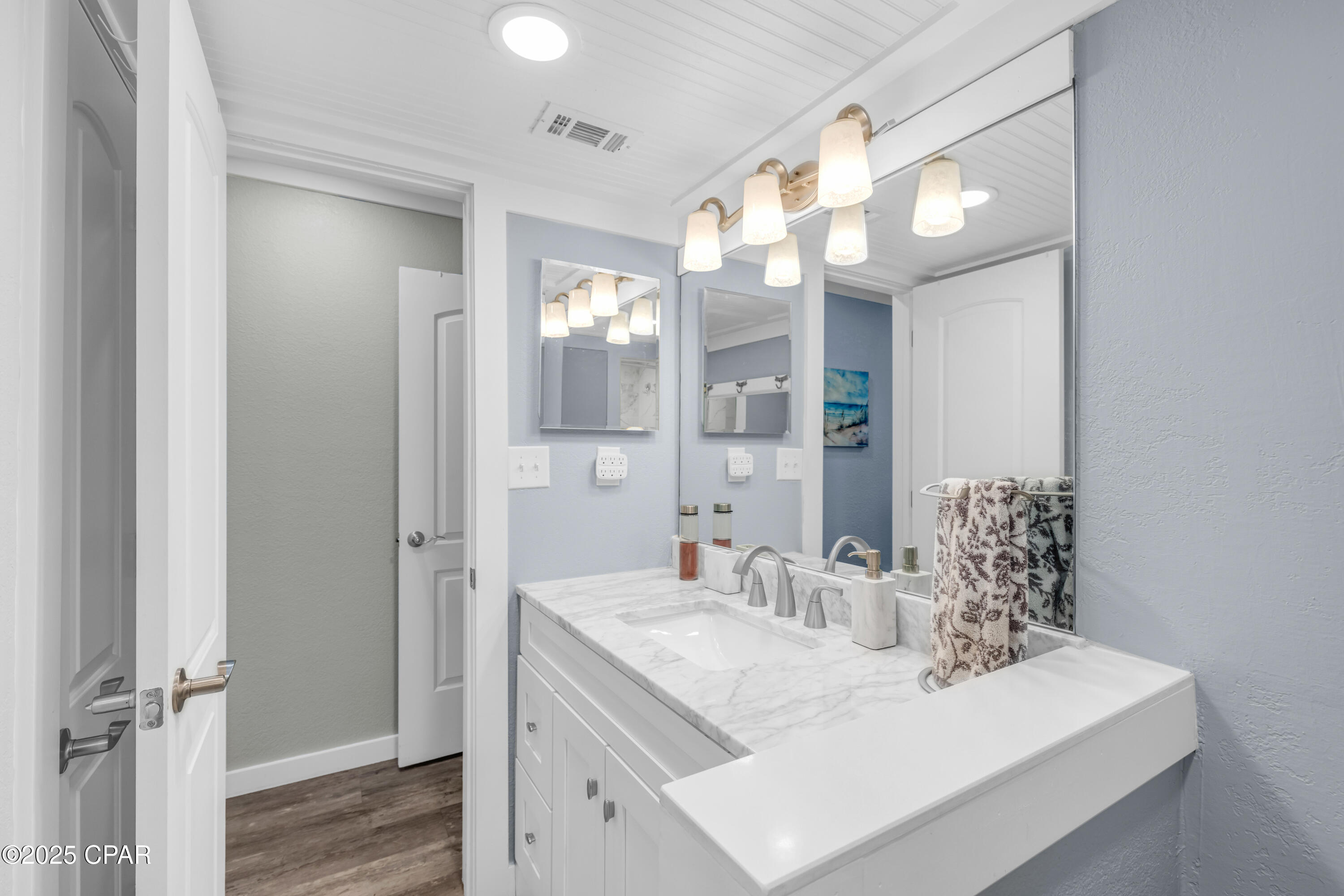 112 Fairway Boulevard 202