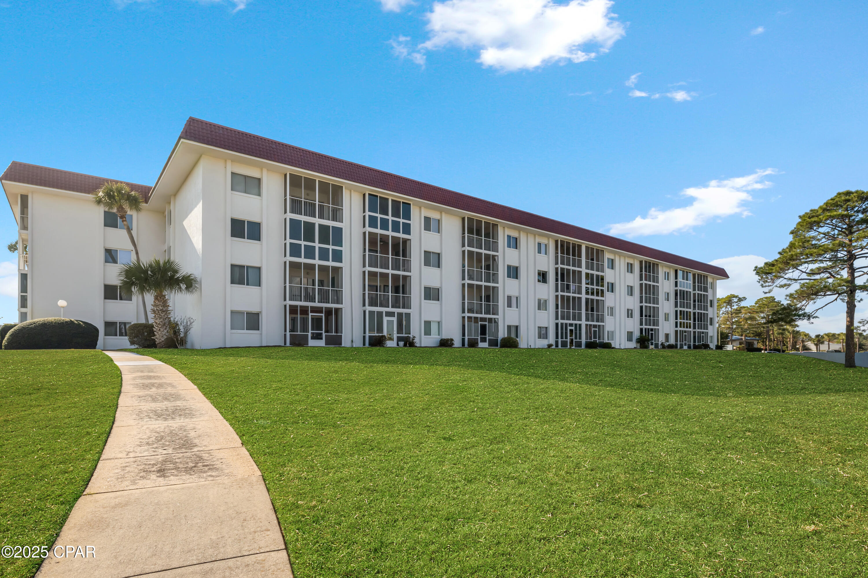 112 Fairway Boulevard 202