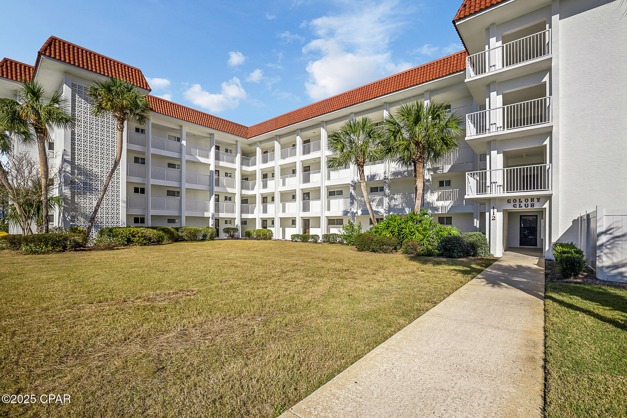 112 Fairway Boulevard 202