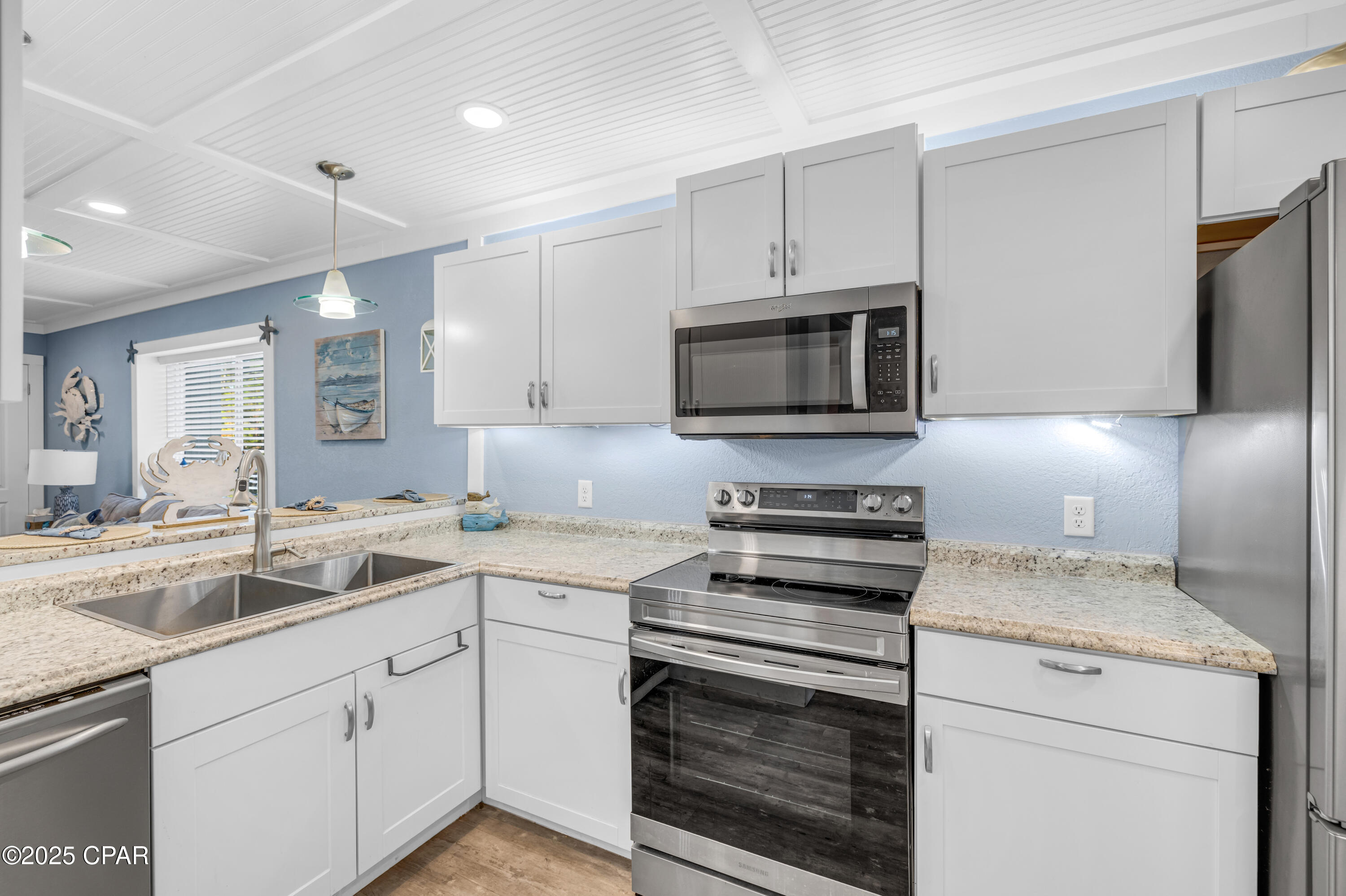 112 Fairway Boulevard 202