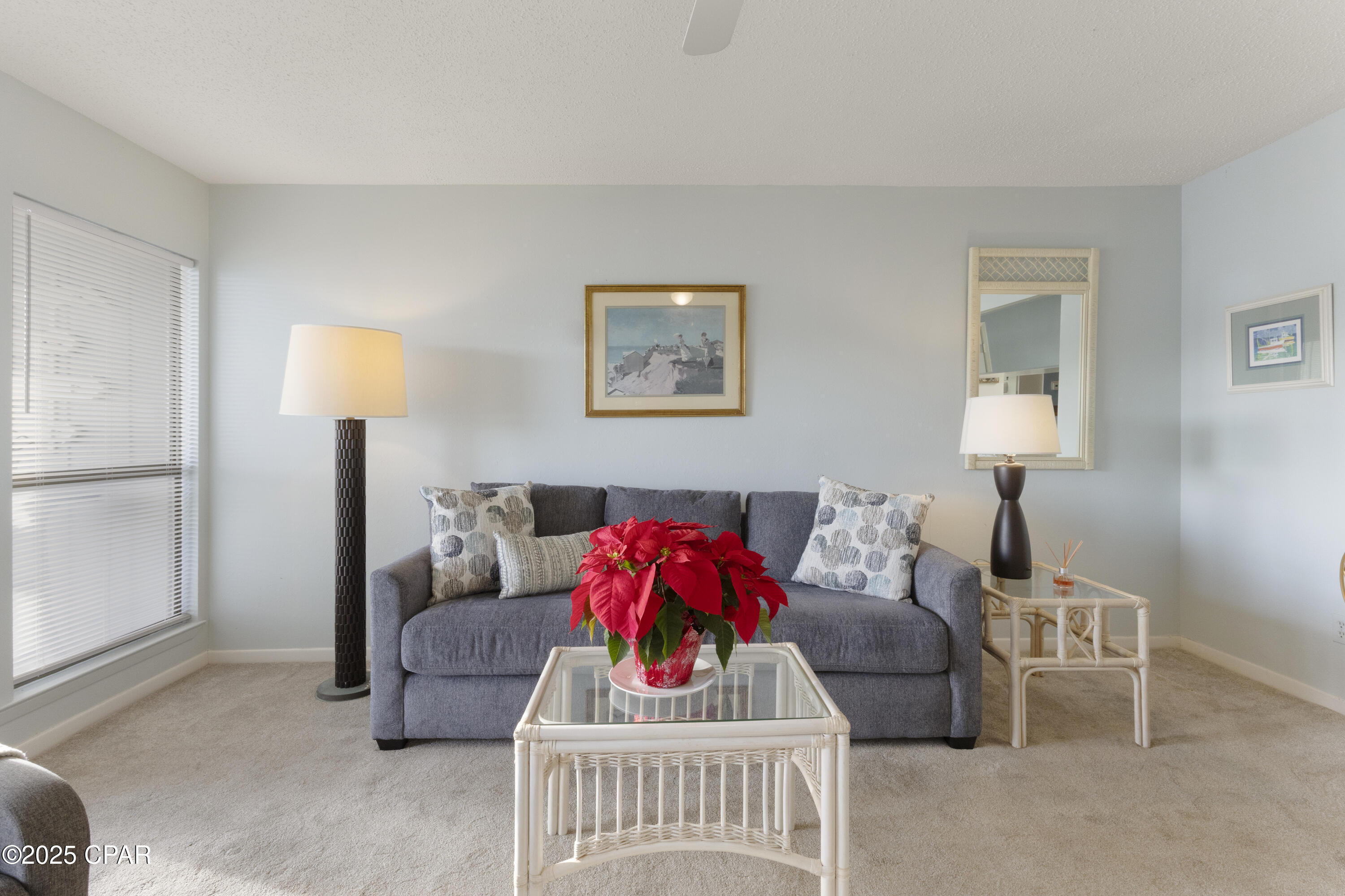 6909 N Lagoon Drive 3E