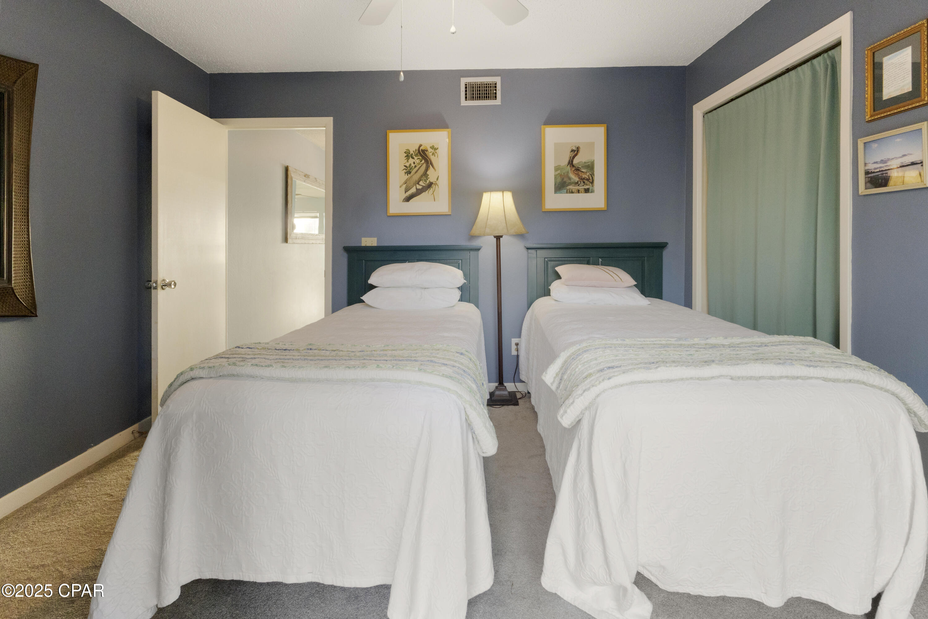 6909 N Lagoon Drive 3E