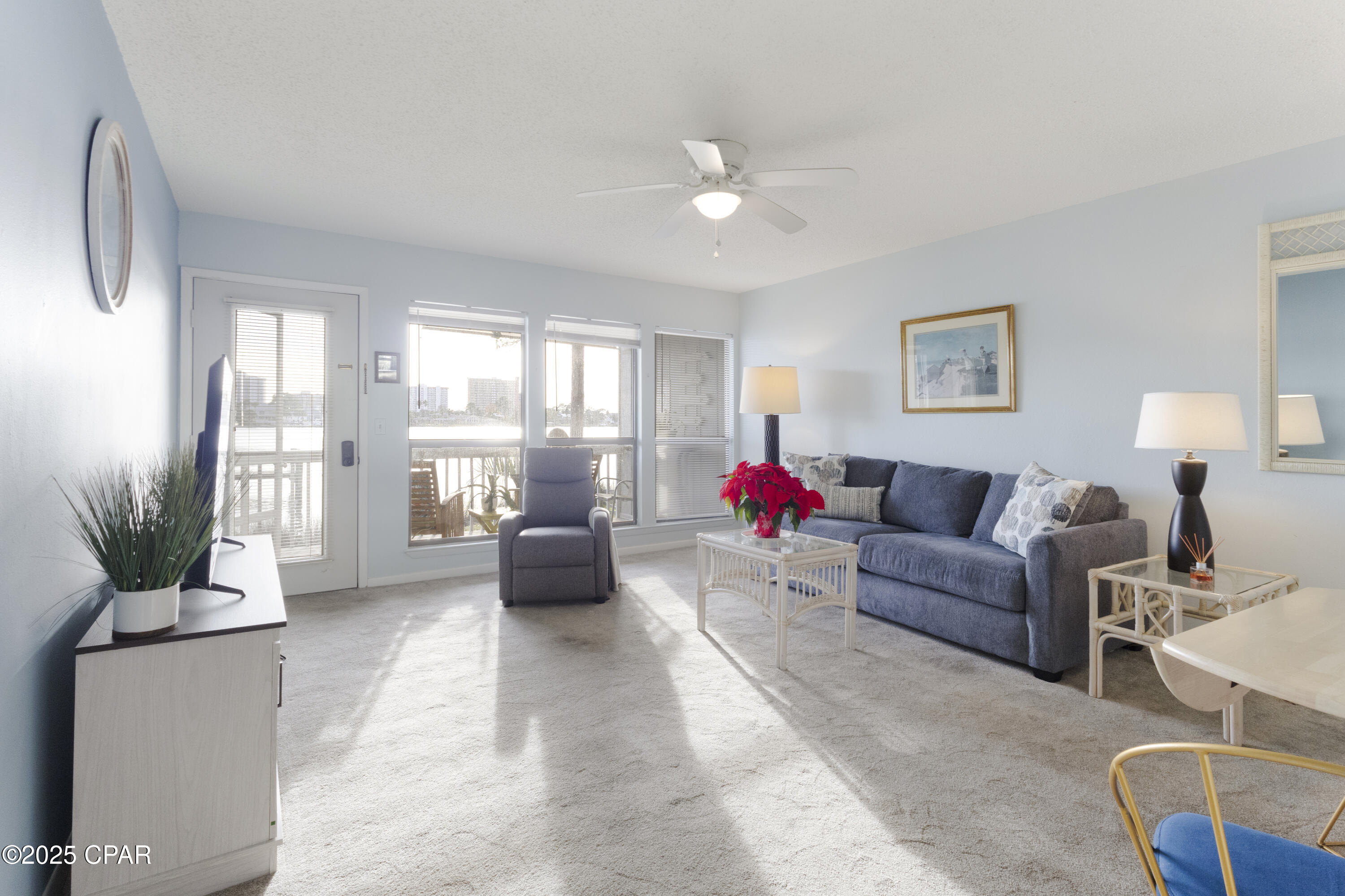 6909 N Lagoon Drive 3E