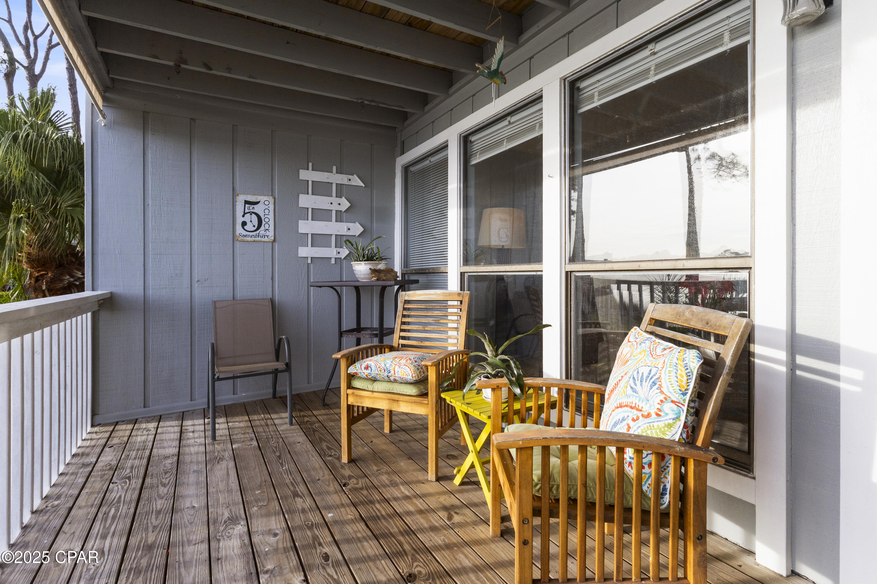 6909 N Lagoon Drive 3E