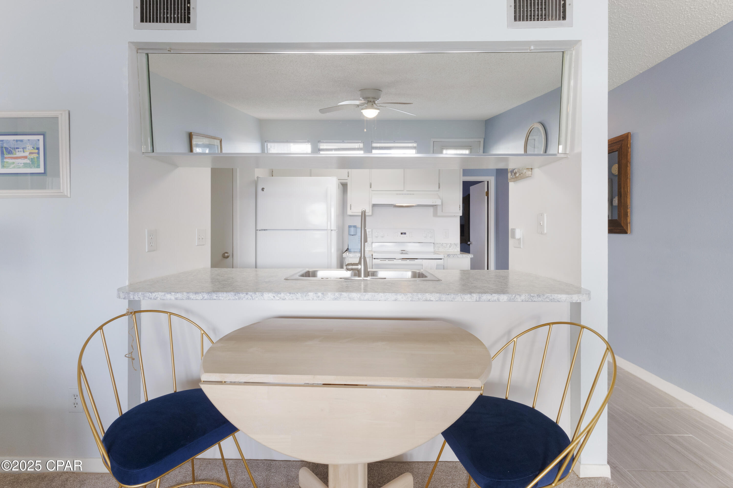 6909 N Lagoon Drive 3E