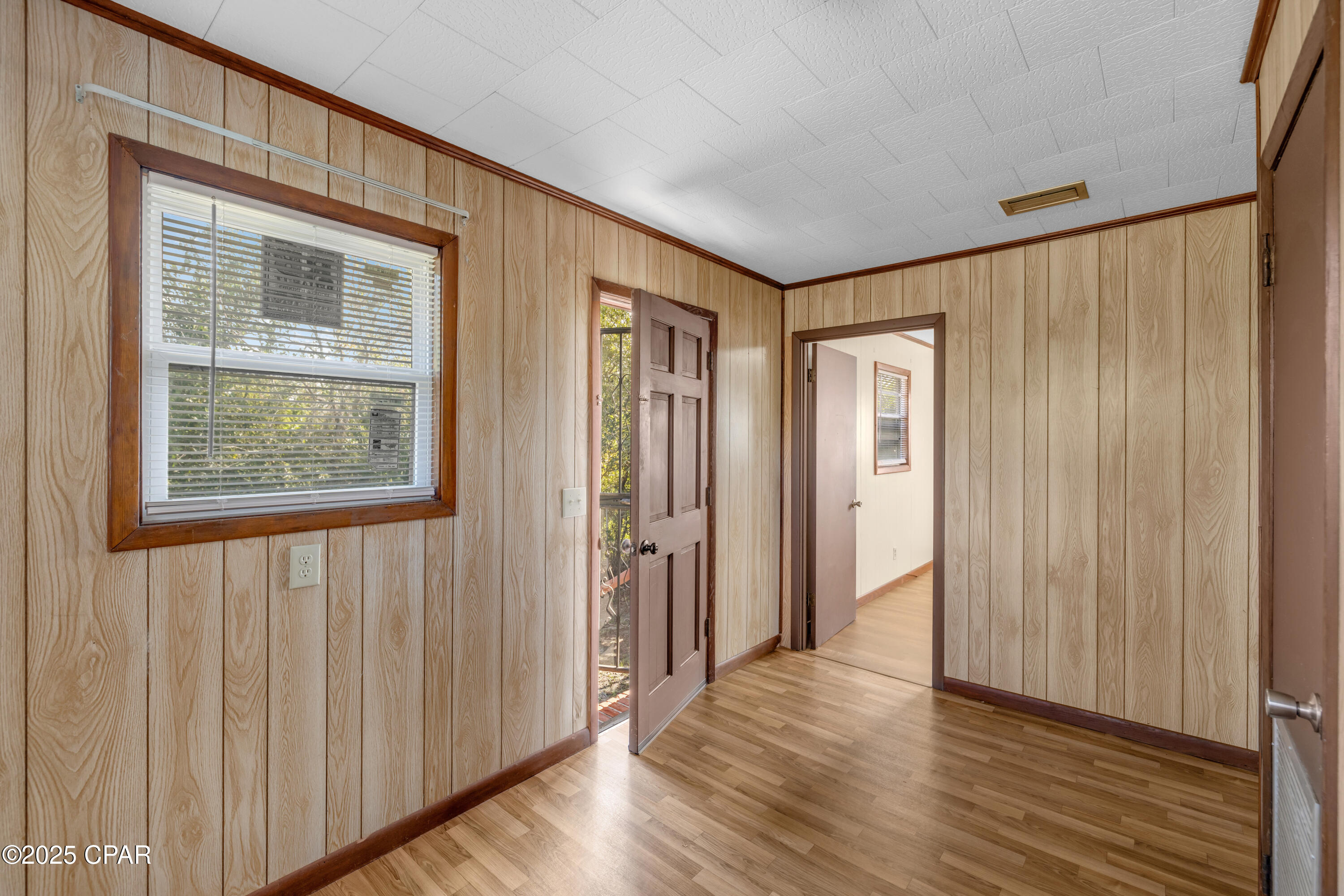 1332 N Palo Alto Avenue